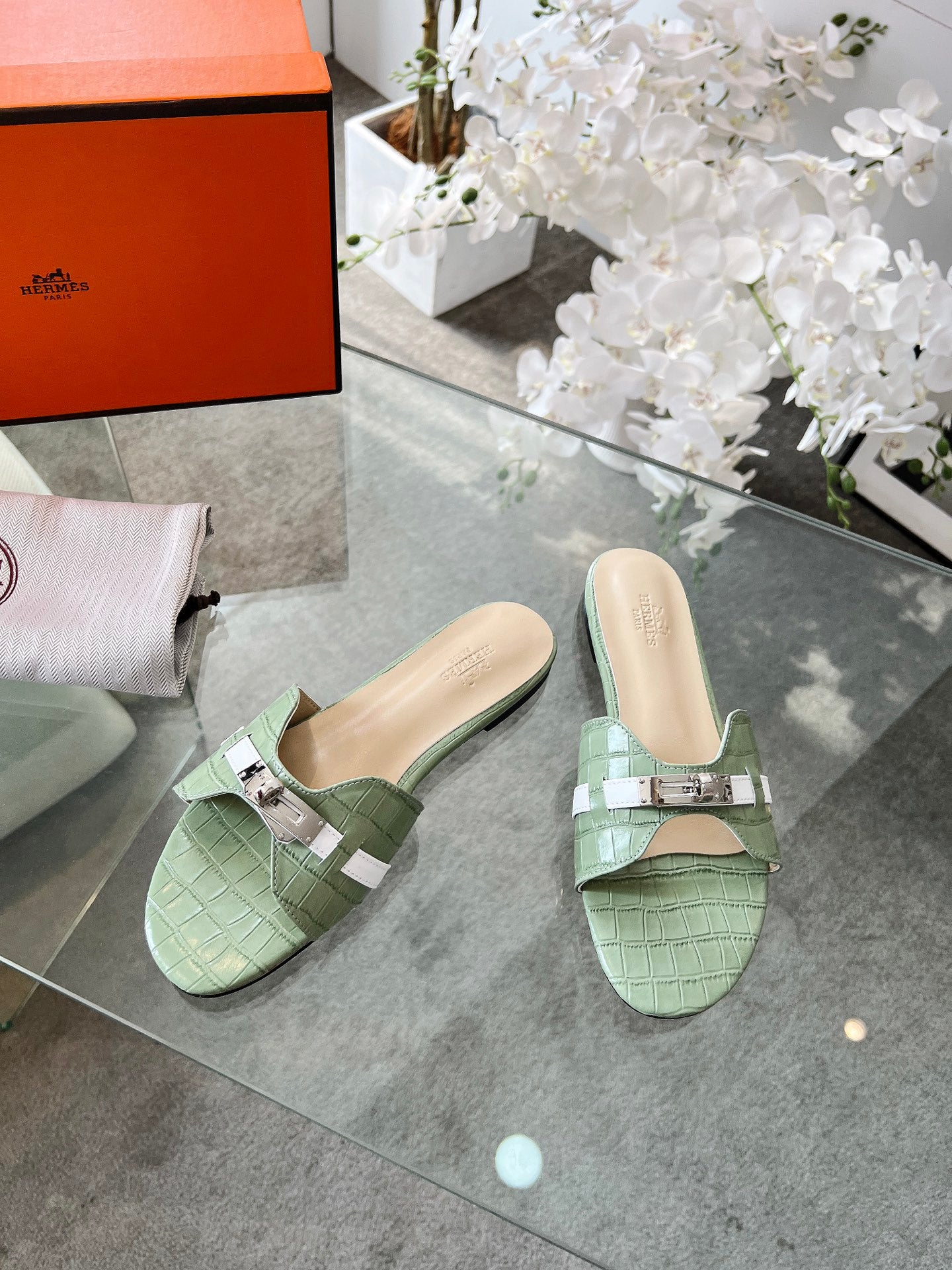 Z2Z85H10  Popular leather Shoes