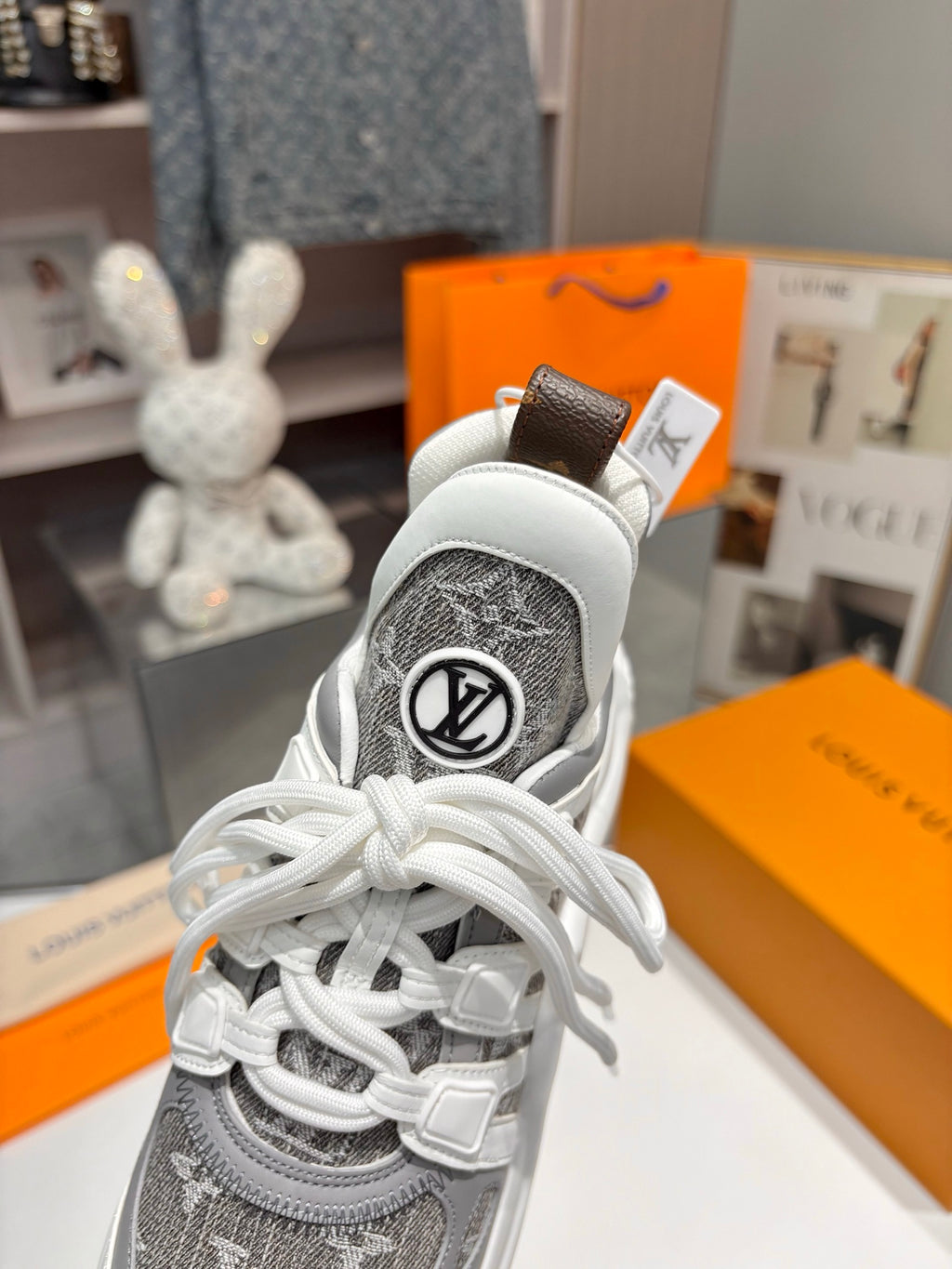 Z2Q105E440  Popular high-quality Shoes