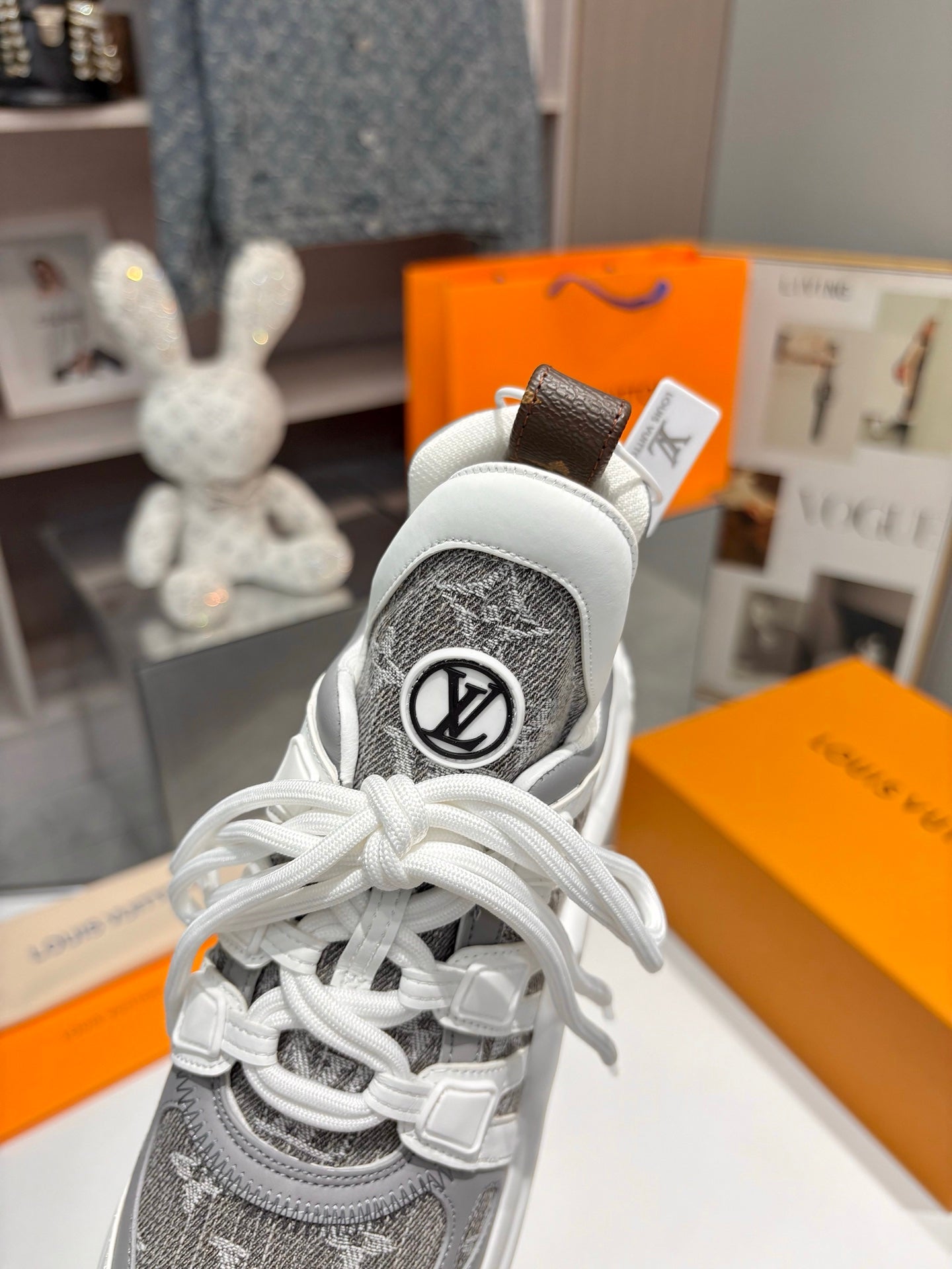 Z2Q105E440  Popular high-quality Shoes