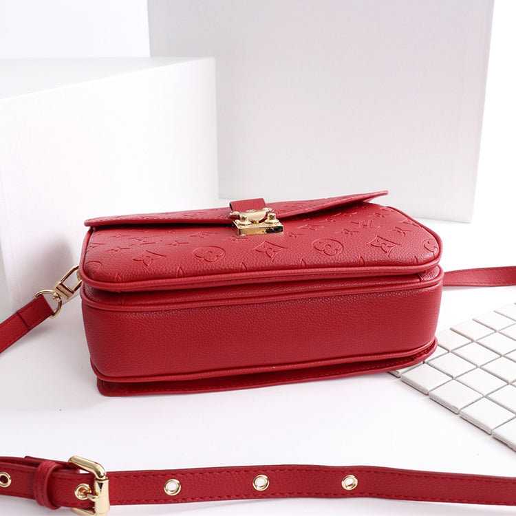 B1X41E92 Popular leather bag 