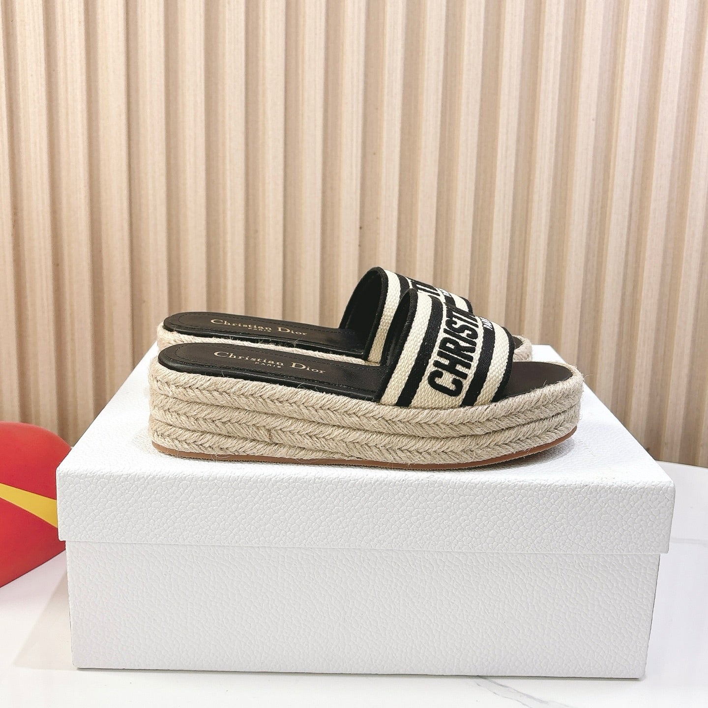Z2Z85D22  Popular leather Shoes