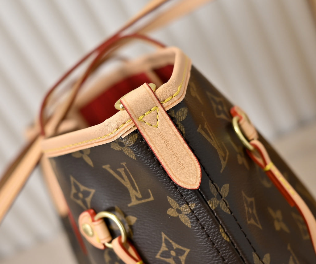 B1W25E77 Popular   leather bag