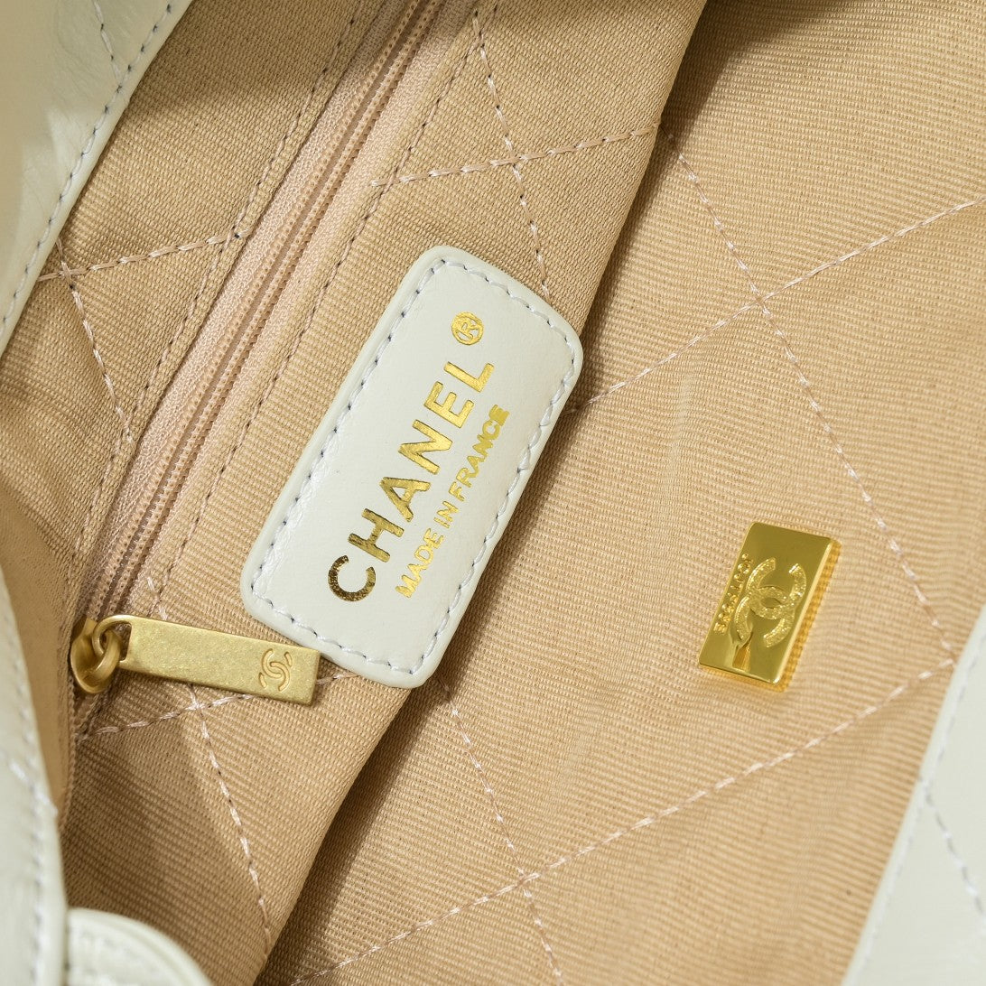 B1X43C70 Popular  leather bag 