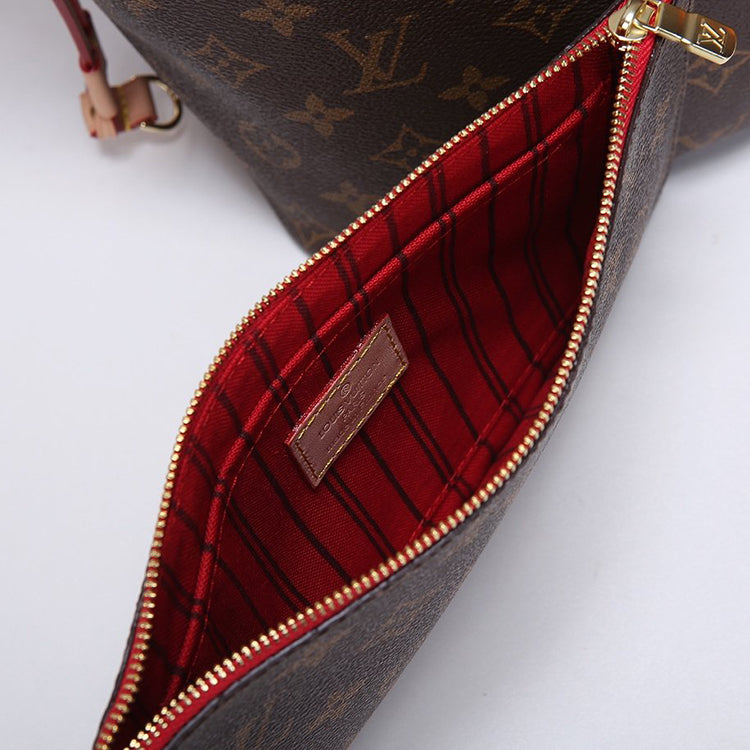 B1P20E1 Popular   leather bag 