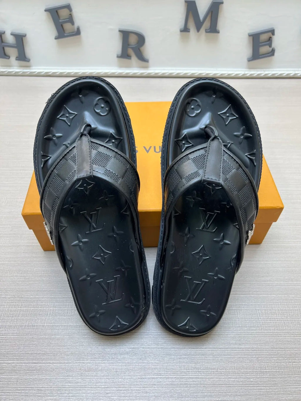 Z5Z35E303 Popular Slippers