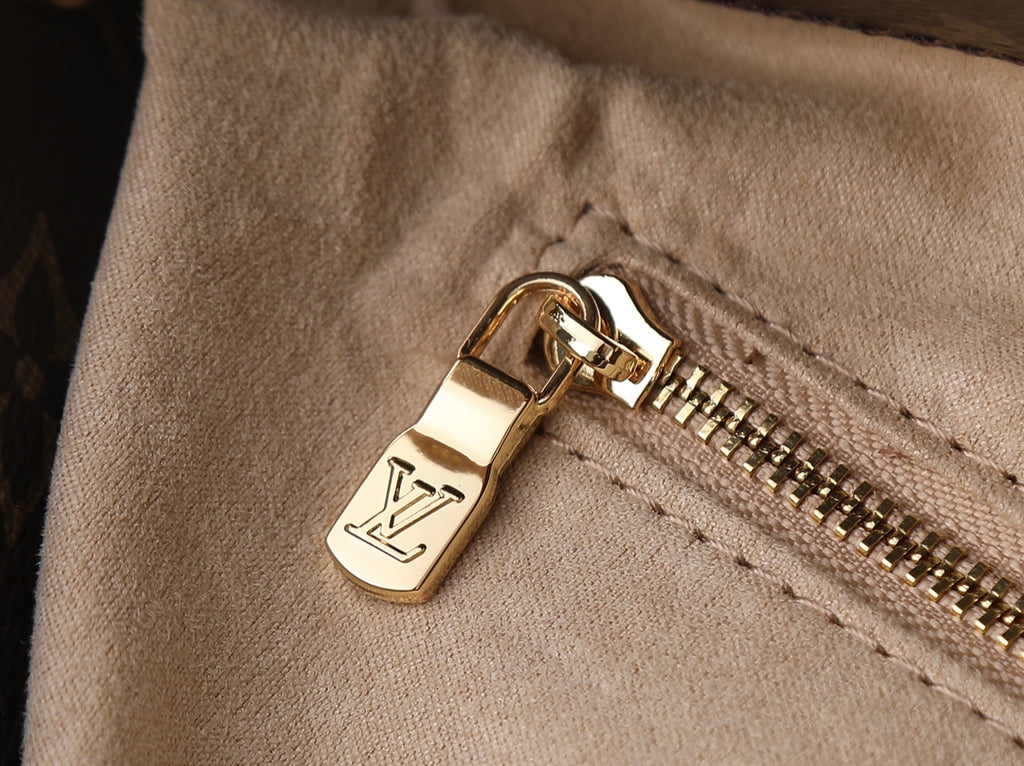 B1P46E65 Popular leather bag