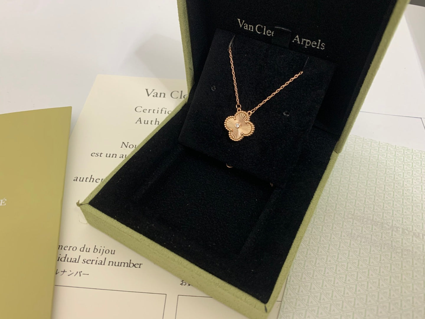 X5X53VA185X Popular  1 flower necklace