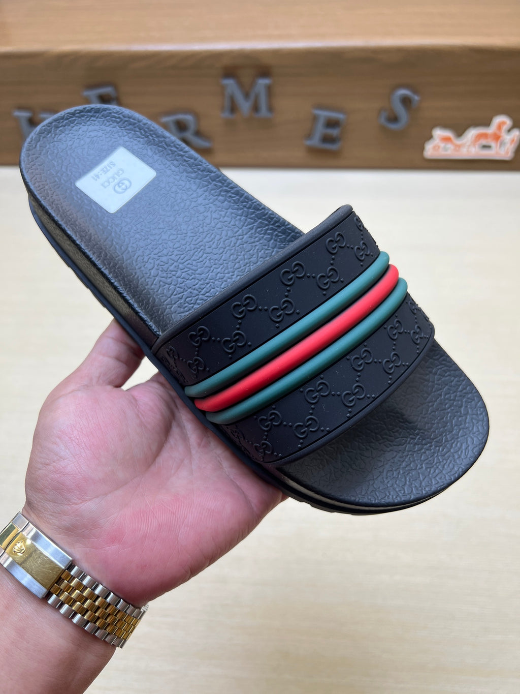 Z5X76B7  Popular slippers