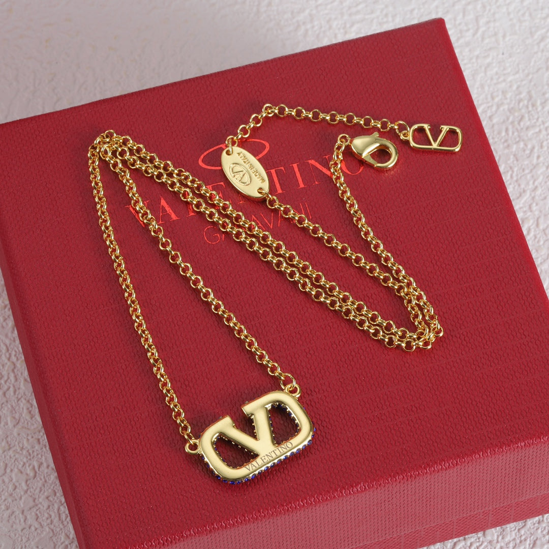 X1R75VL84X Popular   Necklace . Earrings.Bracelets.