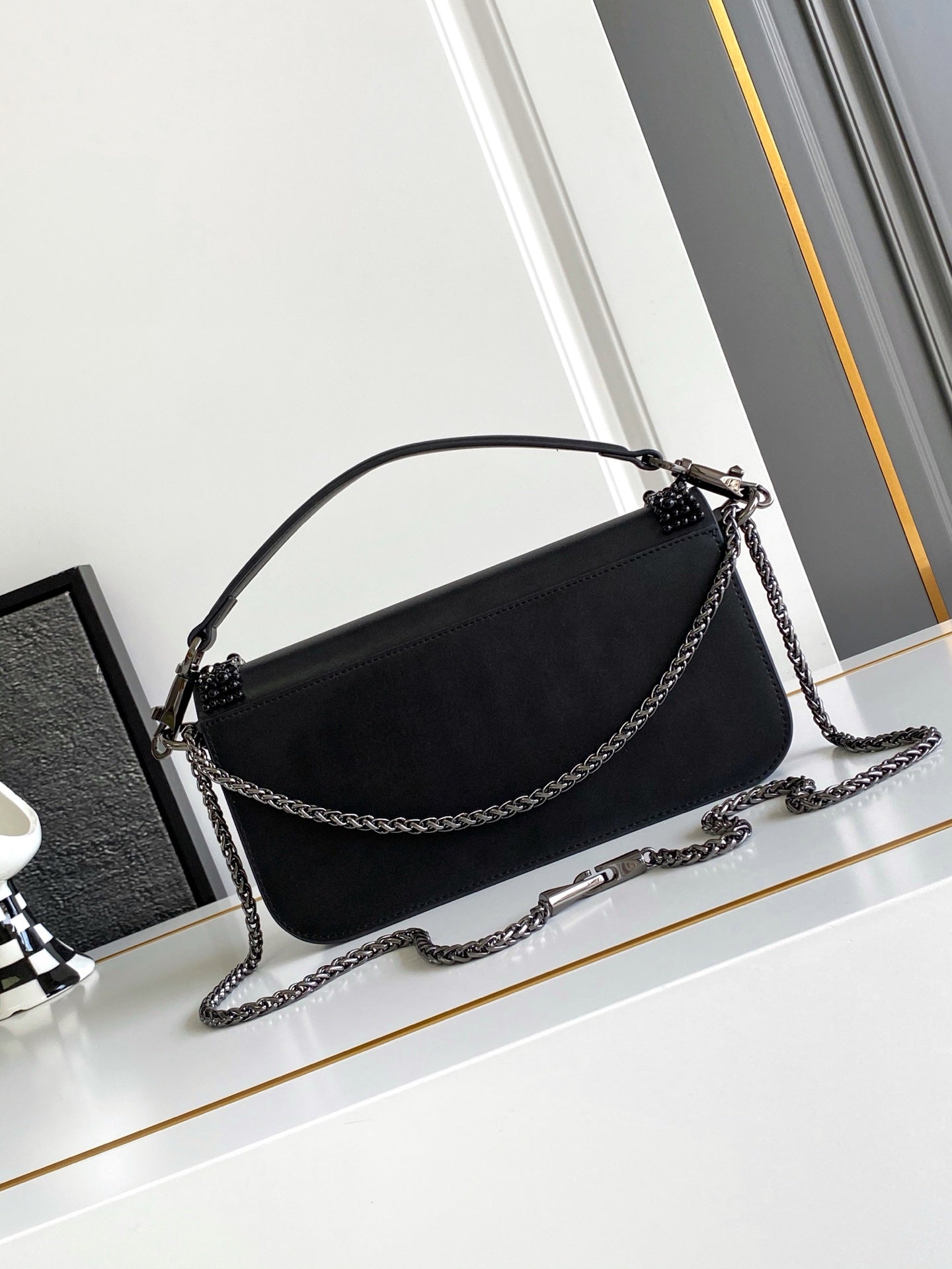 B1P36A74 Popular leather bag