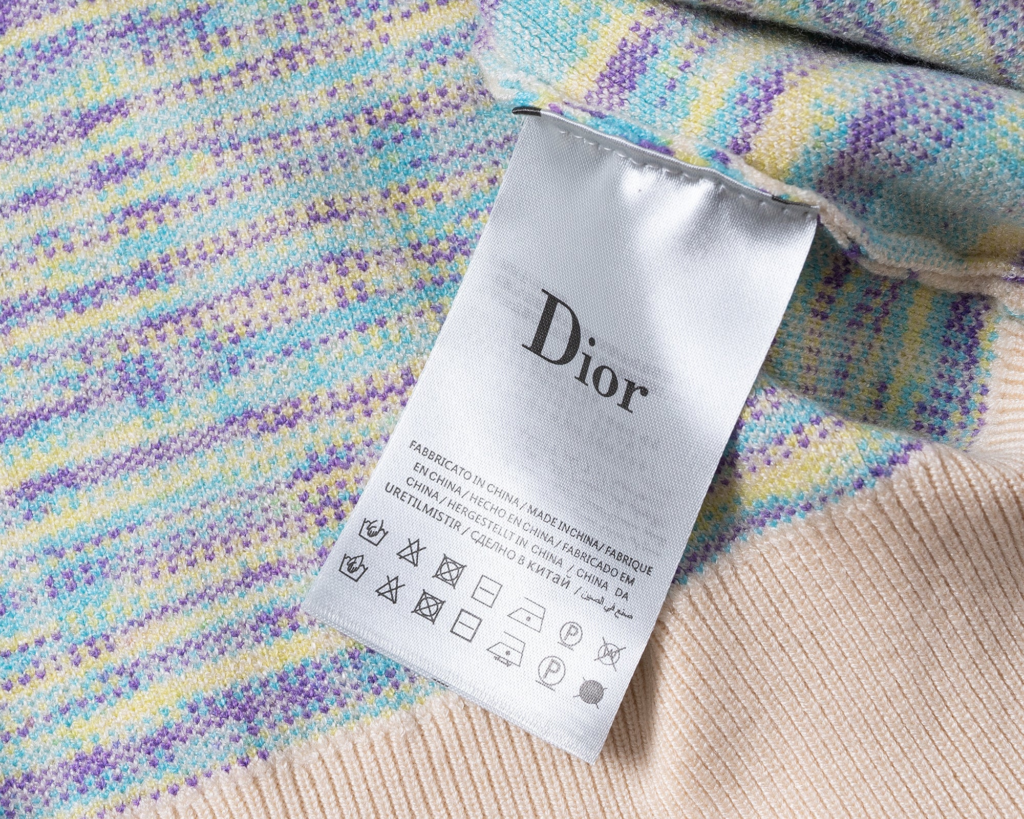 U1Z85D114 Popular Sweaters