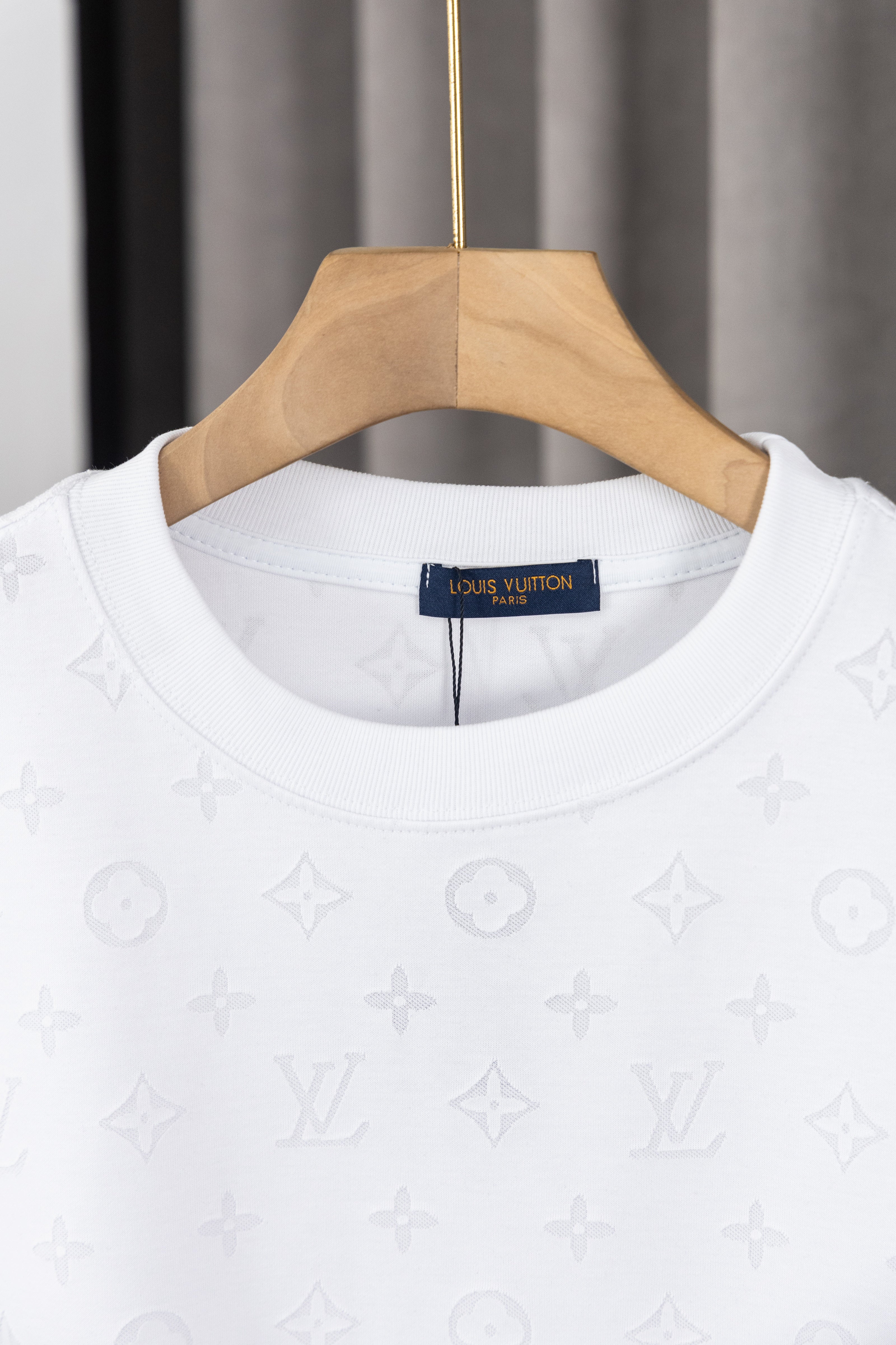 U1P36E132 Popular T-shirts