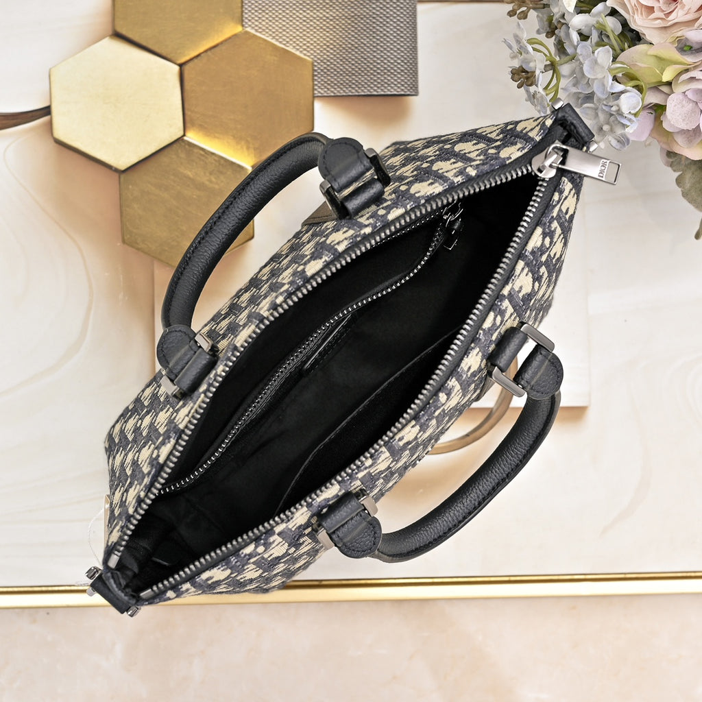 B1X104D65 Popular  bag