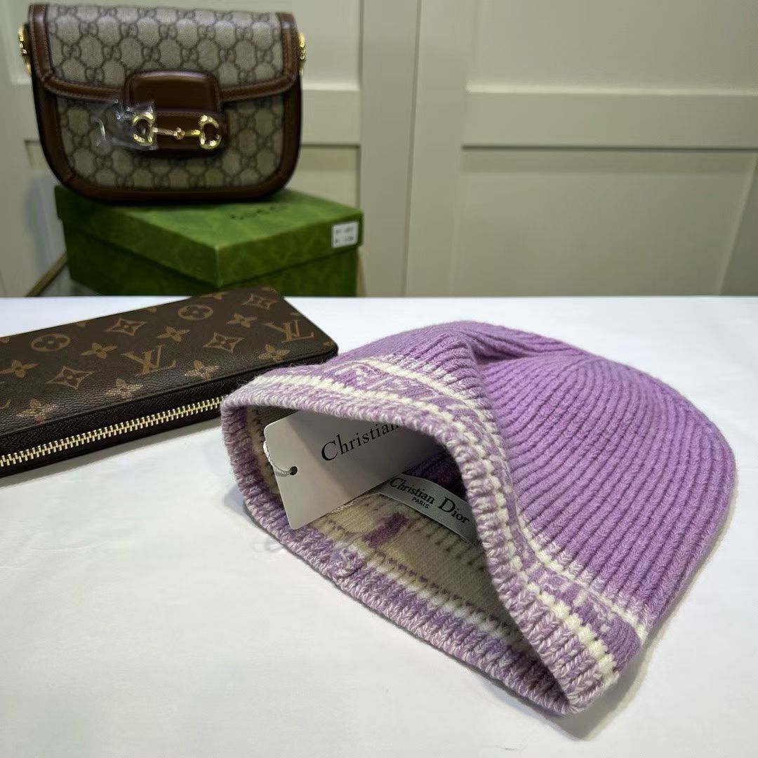 M1R86D99 Popular hats