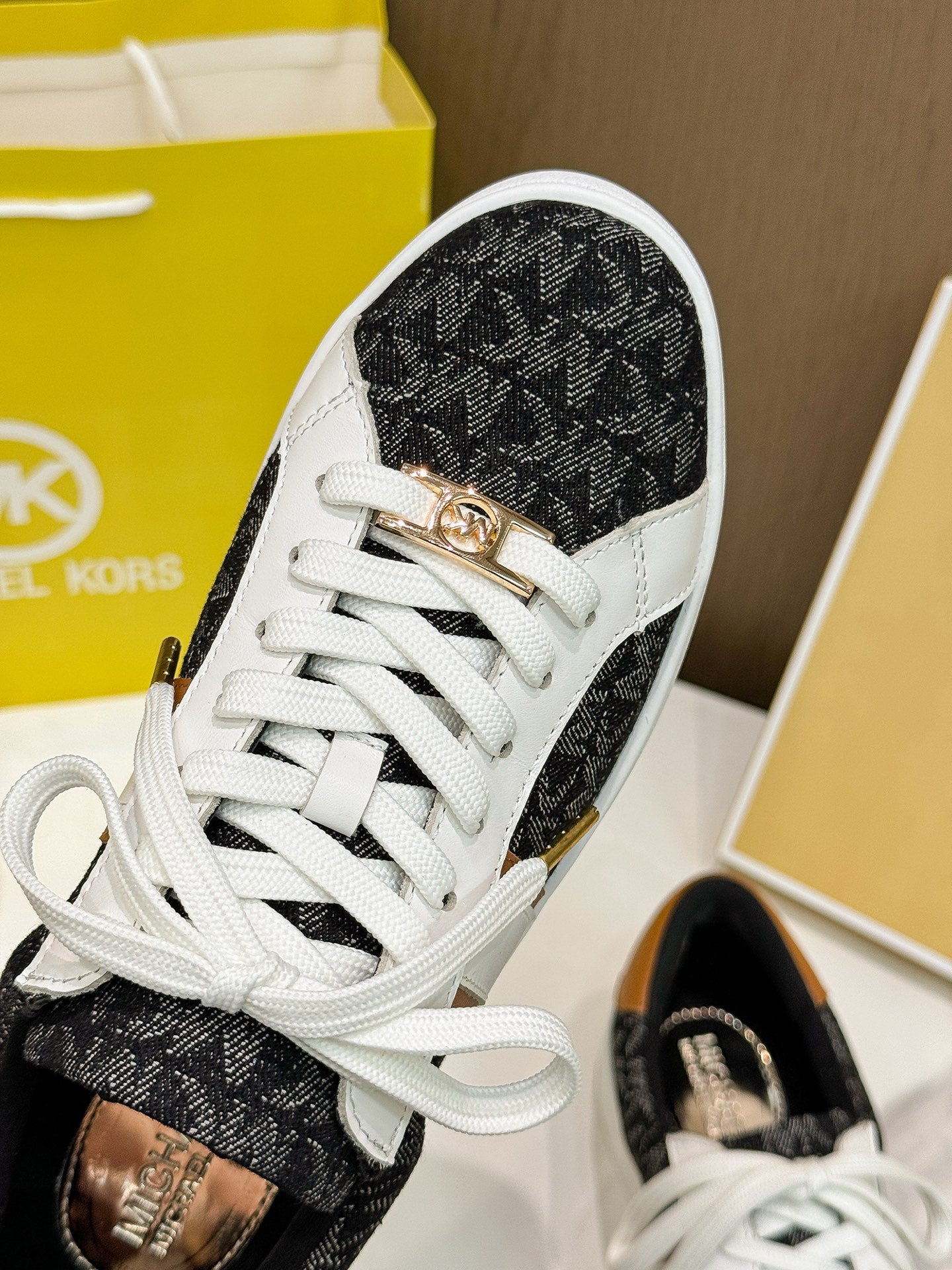 Z2Z85A48 Popular high-quality shoes