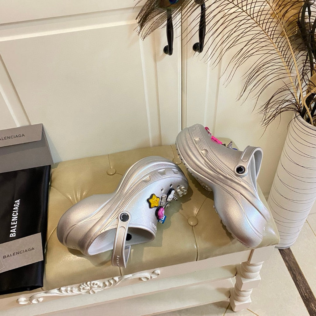 Z2Q55J56  Popular shoes