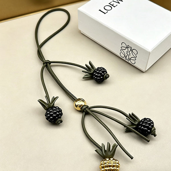 A1R76A06 Popular bag 's charms accessories