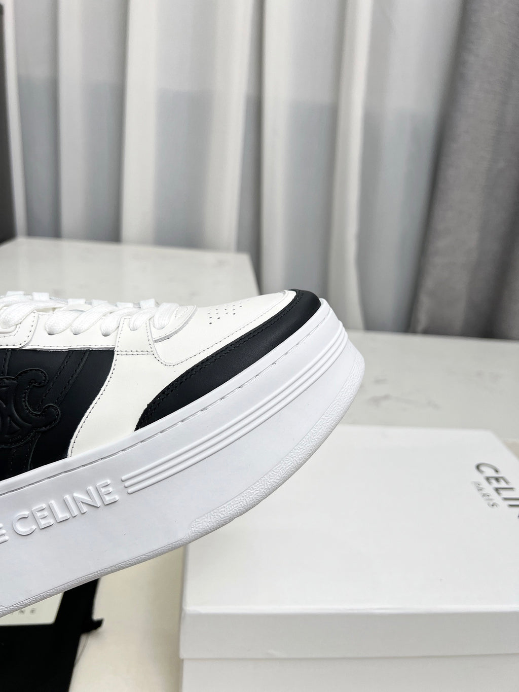 Z2Q105N272 Popular high-quality Shoes