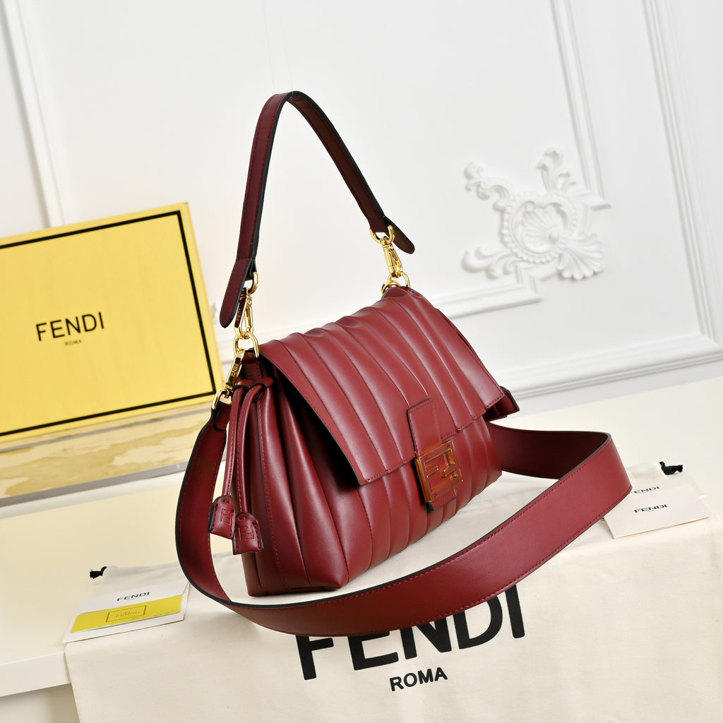 B1P36F106 Popular leather bag