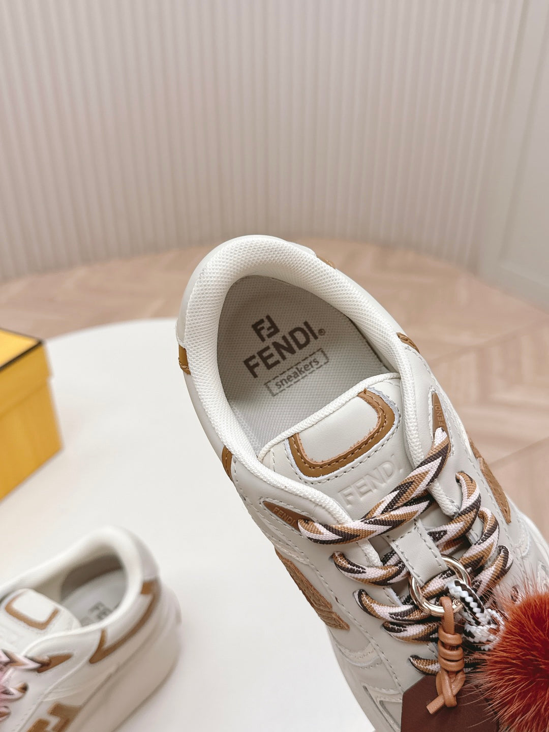 Z2Q105F417 Popular high-quality Shoes