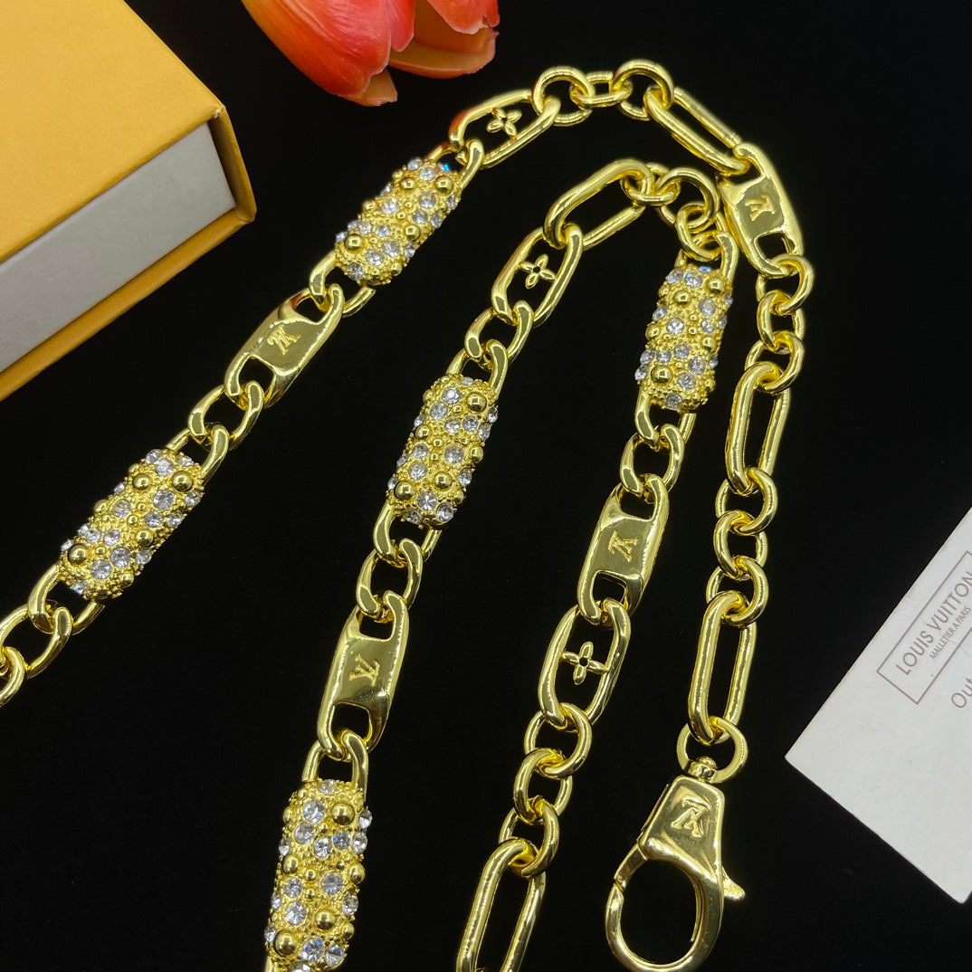 X1Q85E127X Popular Necklace