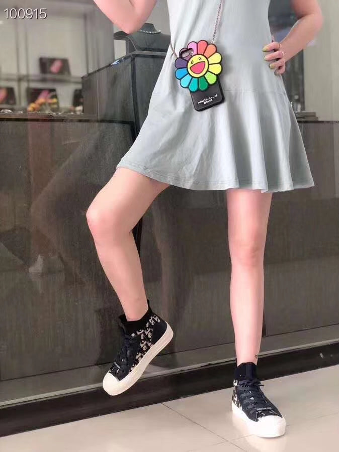 Z2Q105D425 Popular high-quality Shoes