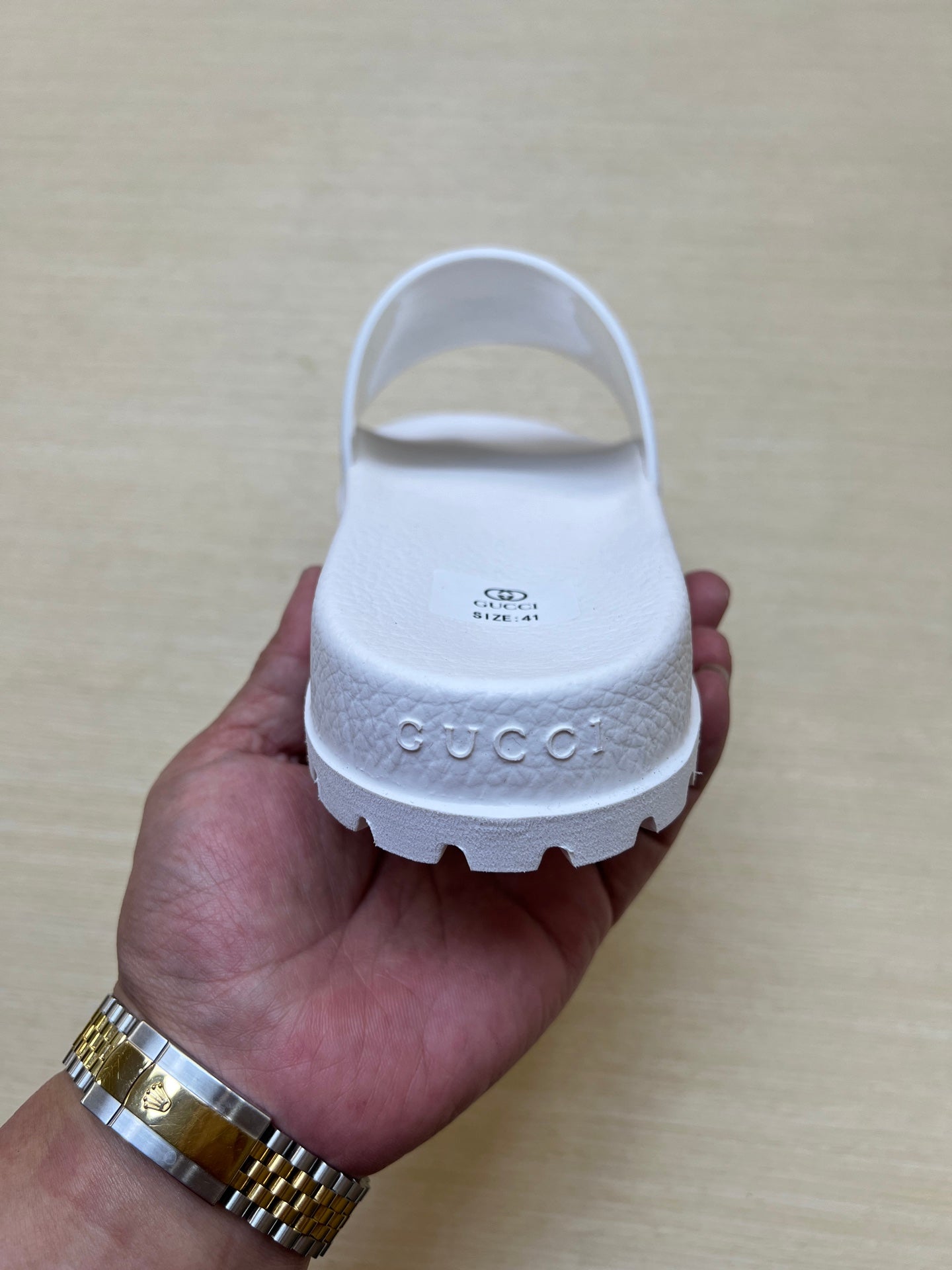 Z5R76B1 Popular Slippers