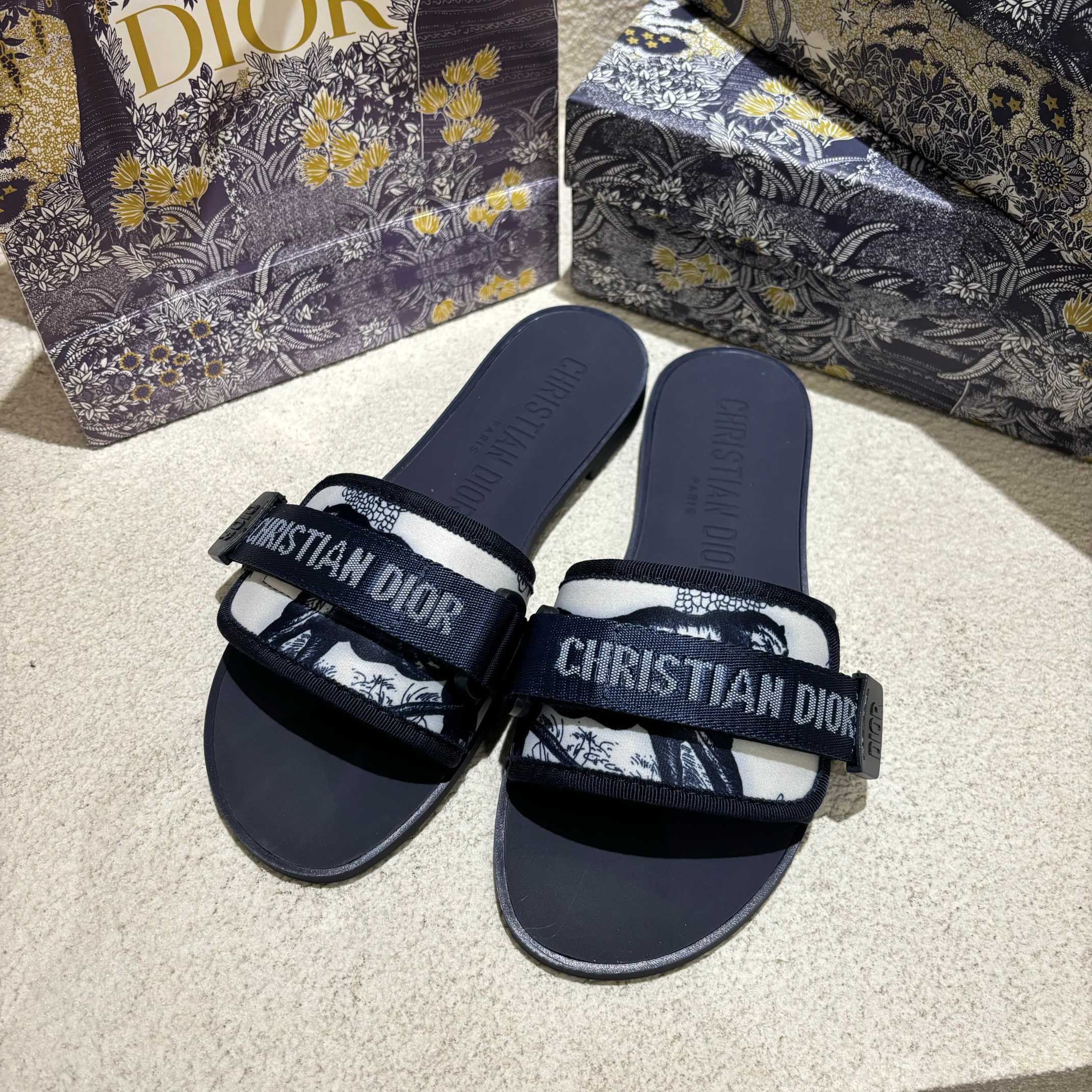 Z1ZD17 Popular slippers