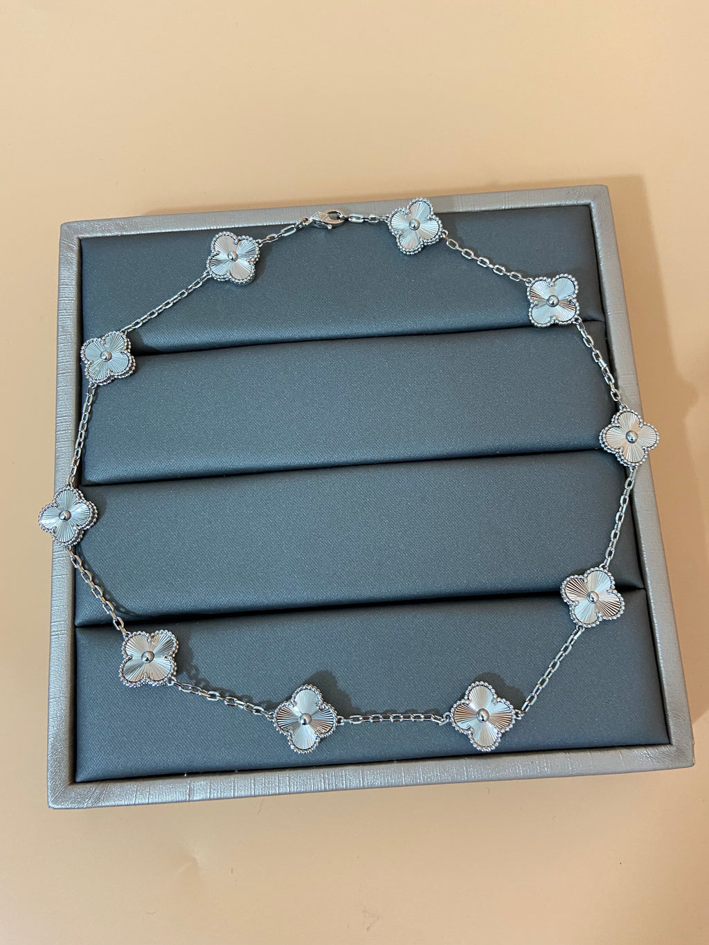 X5B91VA8K  Popular Bracelets. Earrings. Necklaces