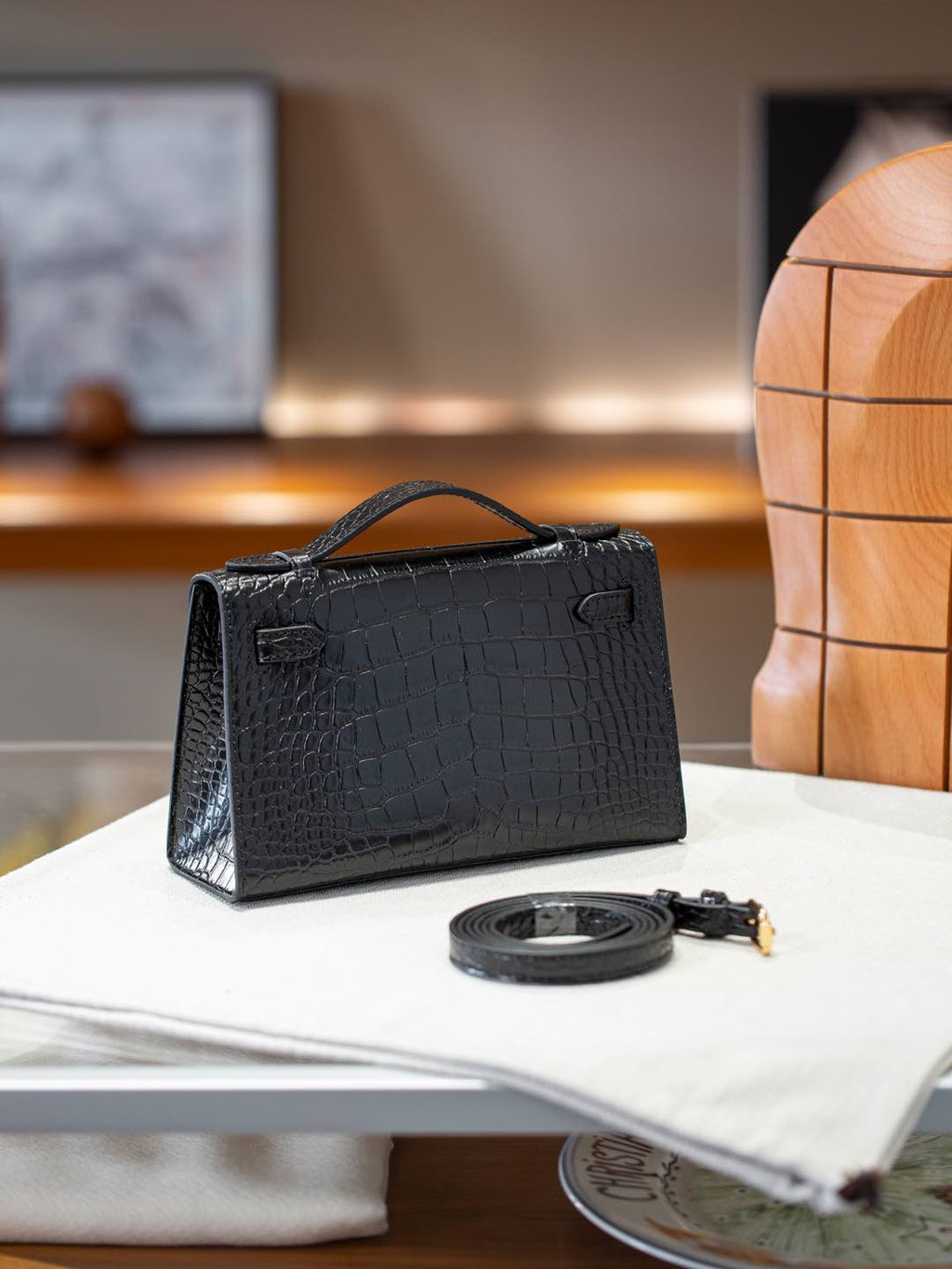 B1R66A4 Popular leather bag