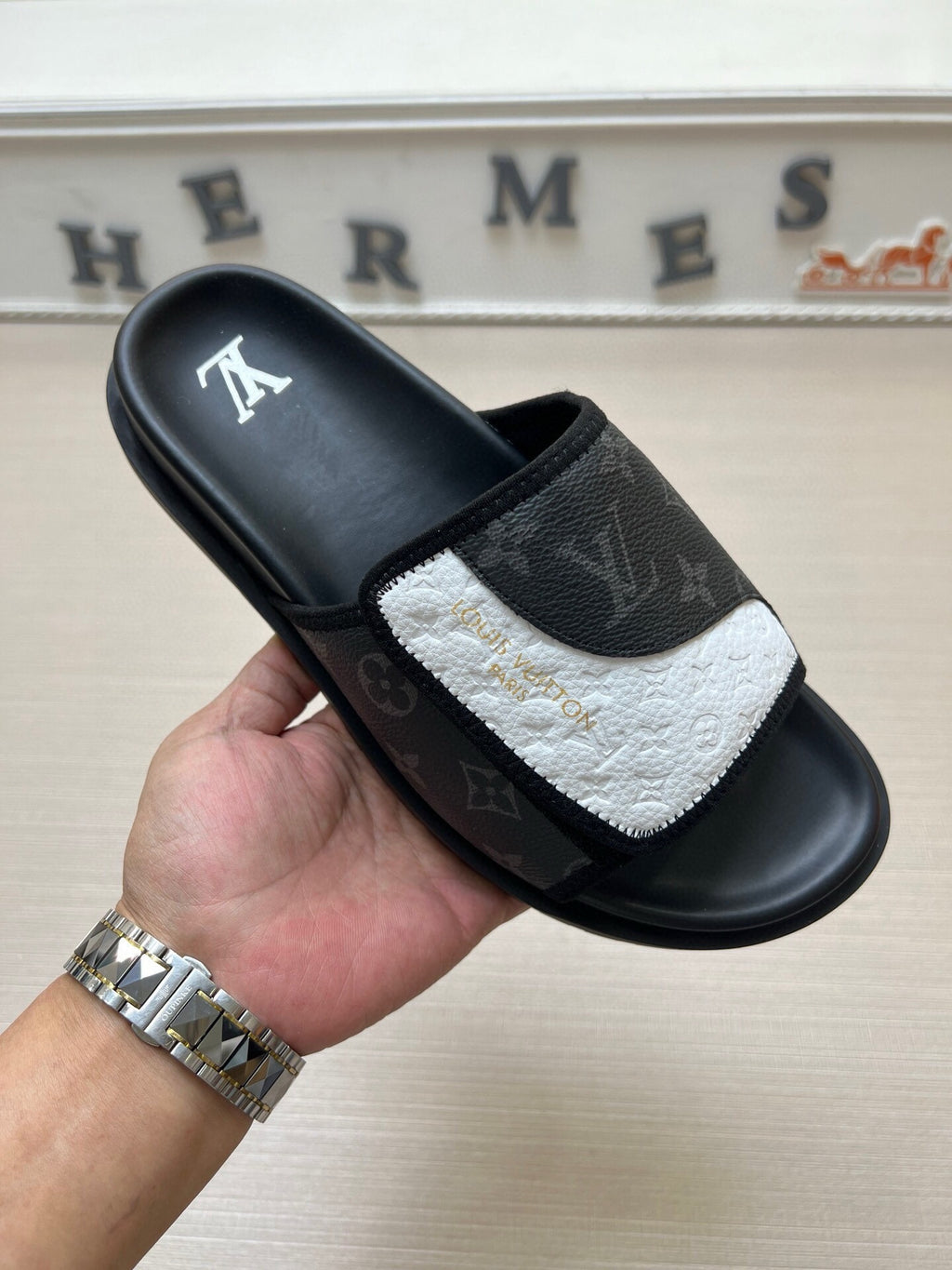 Z5WE250  Popular Slippers