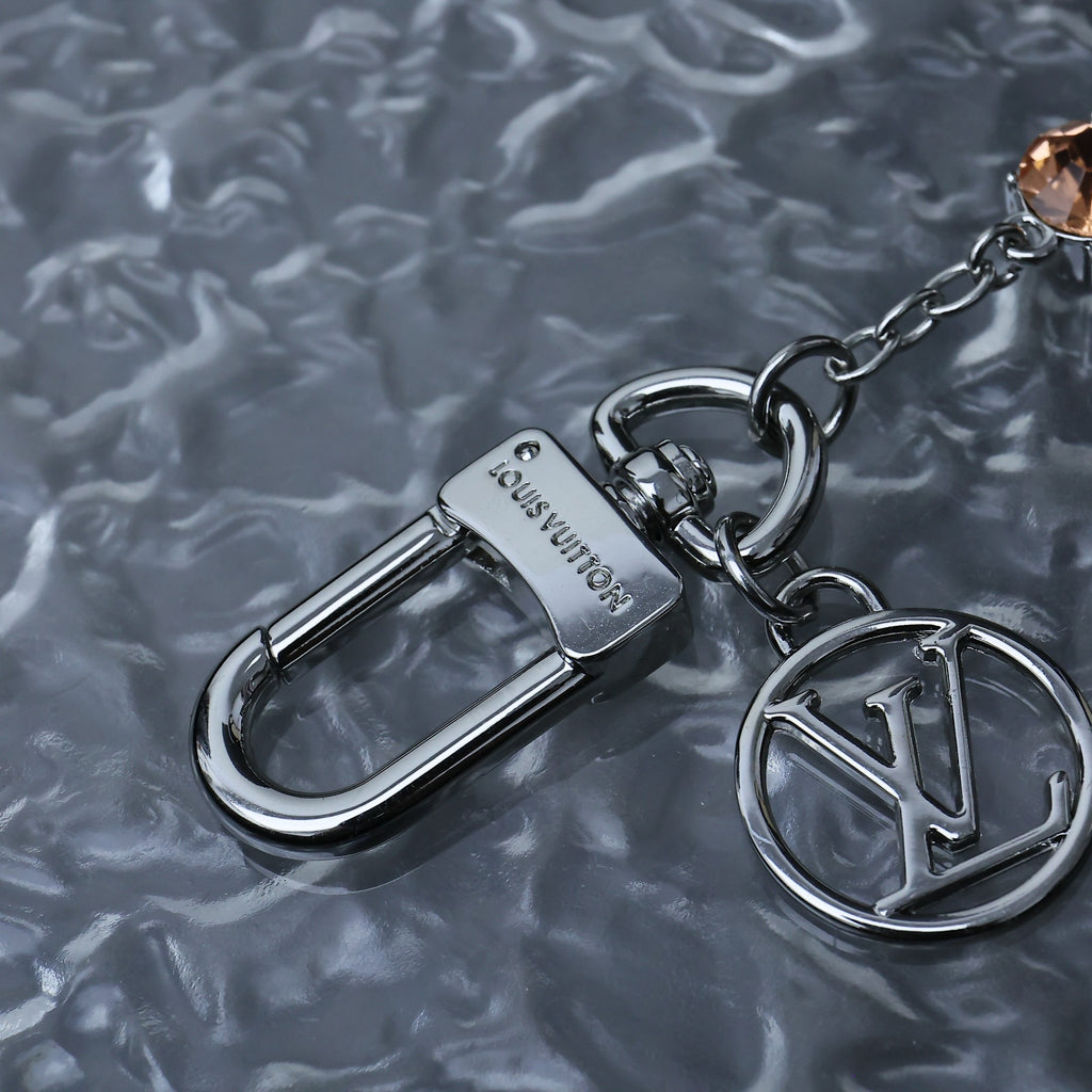 A1Z105E42 Popular bag 's charms accessories