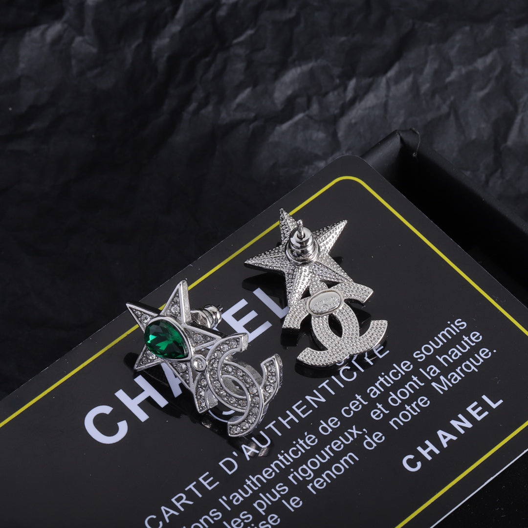 X1Q95C13E Popular Earrings