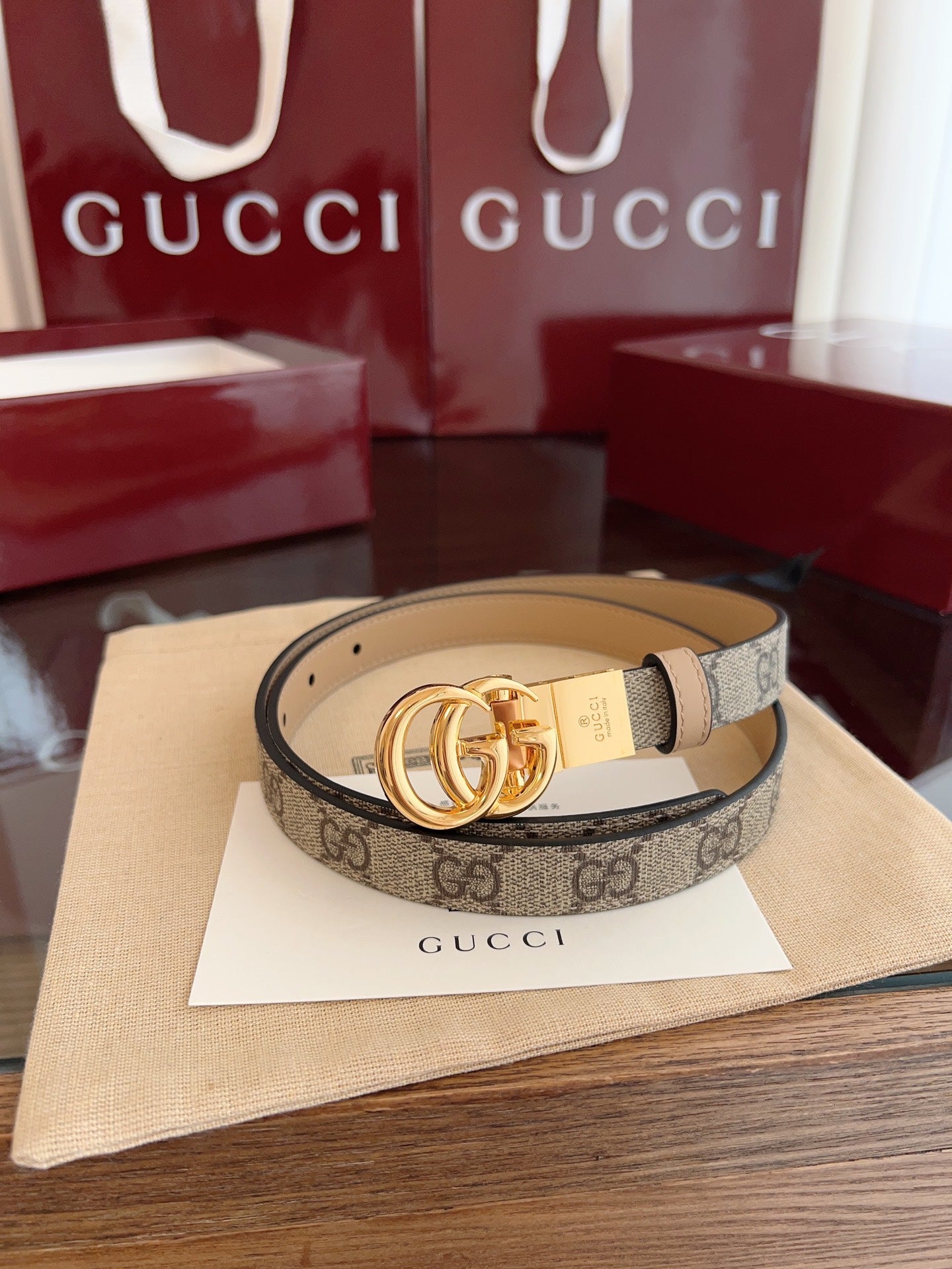 P1Q115B5 Popular High quality belt With full package