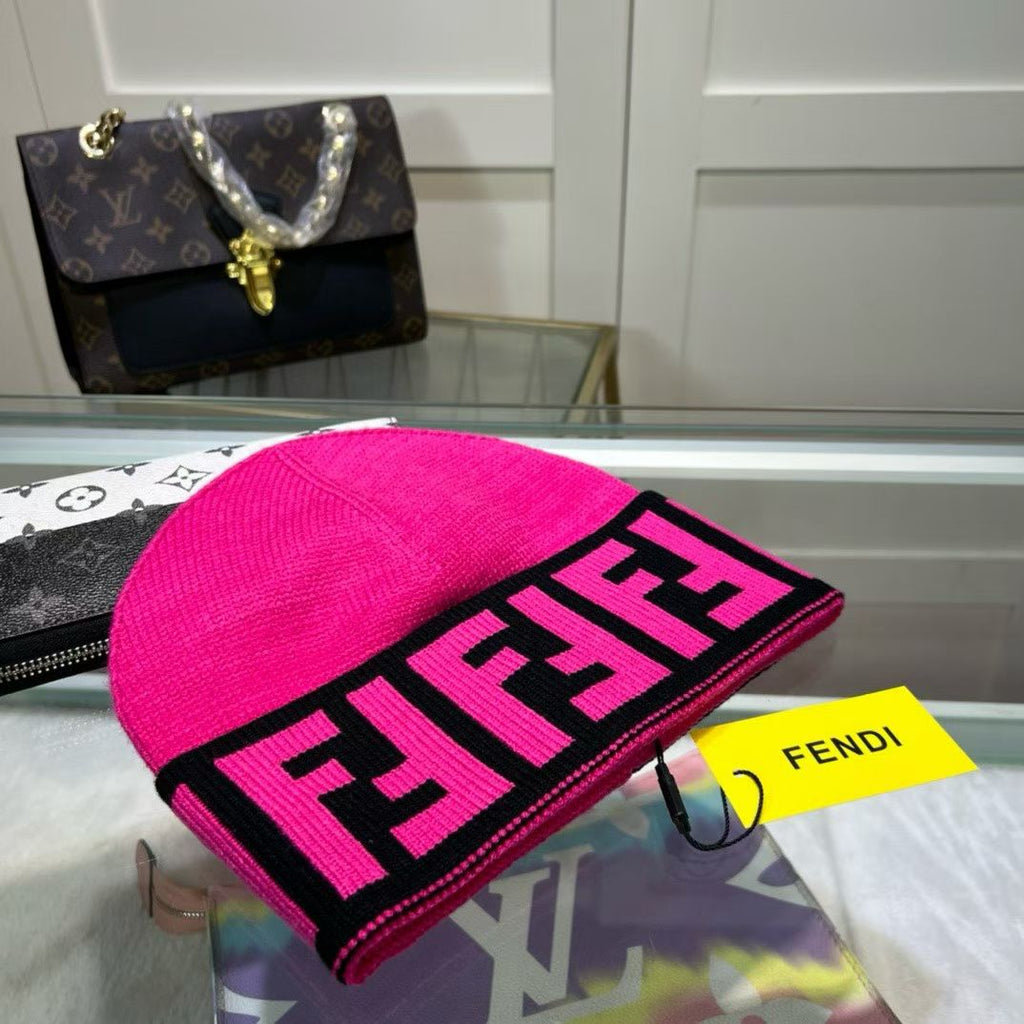 M1R86F79 Popular hats