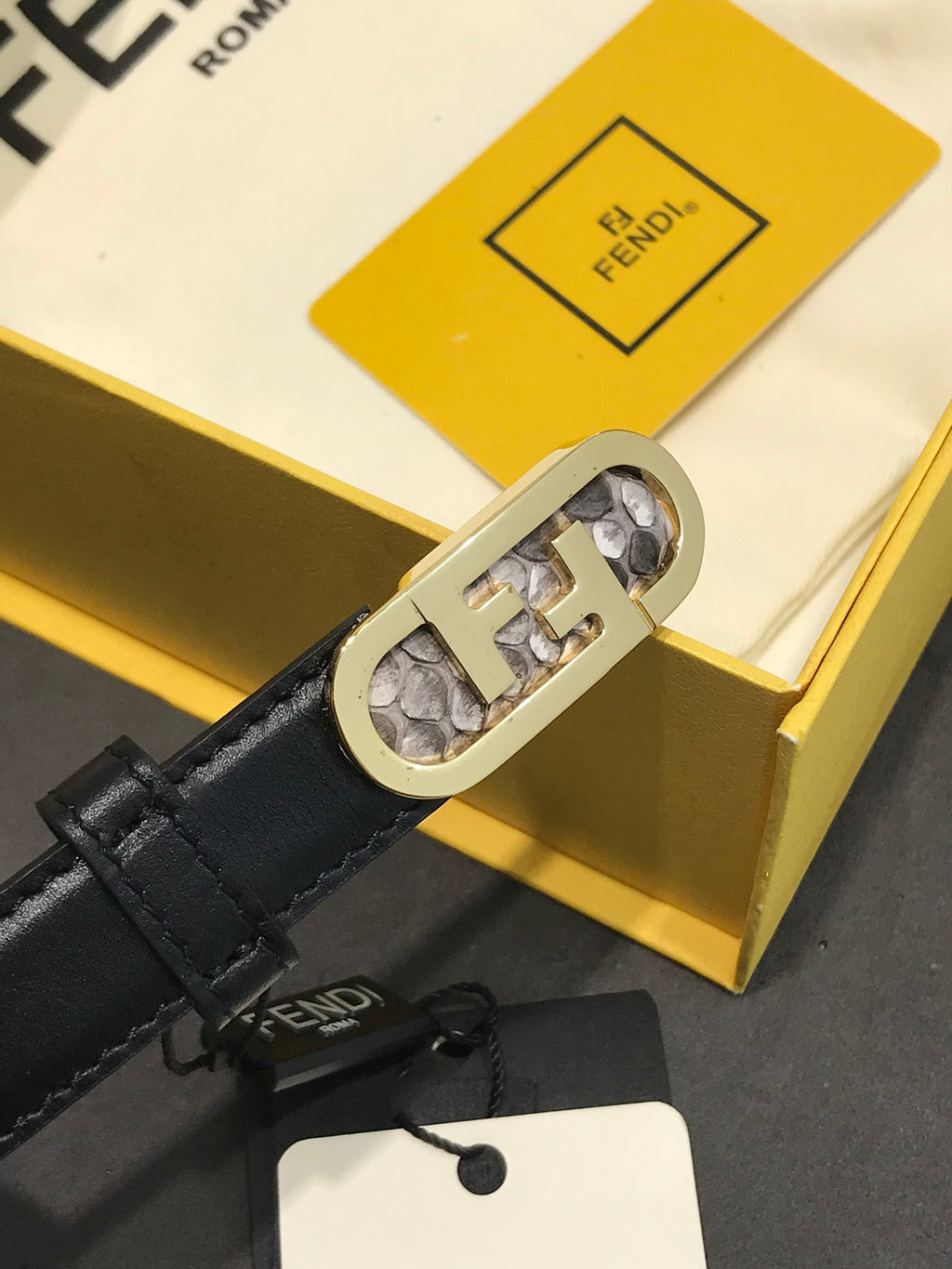 P1Q64F76 Popular  High quality belt With full package