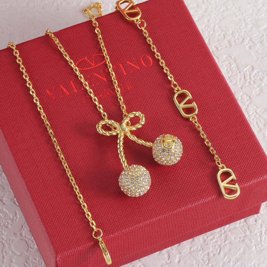 X1Q85VL203X Popular Necklace