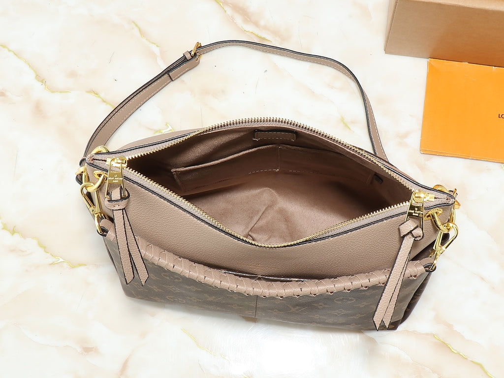 B1W35E115 Popular leather bag