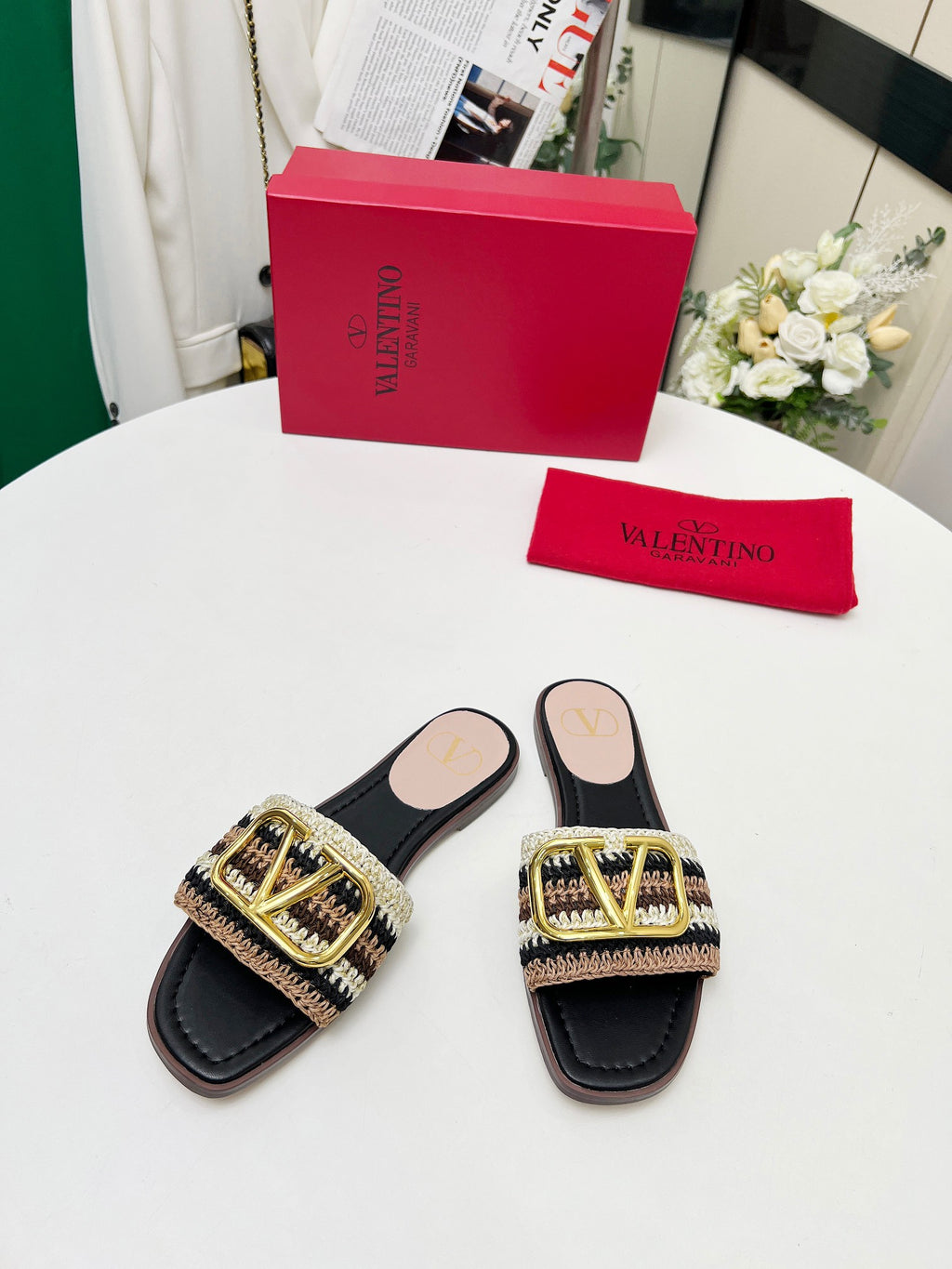 Z2Q55VL31  Popular Slippers