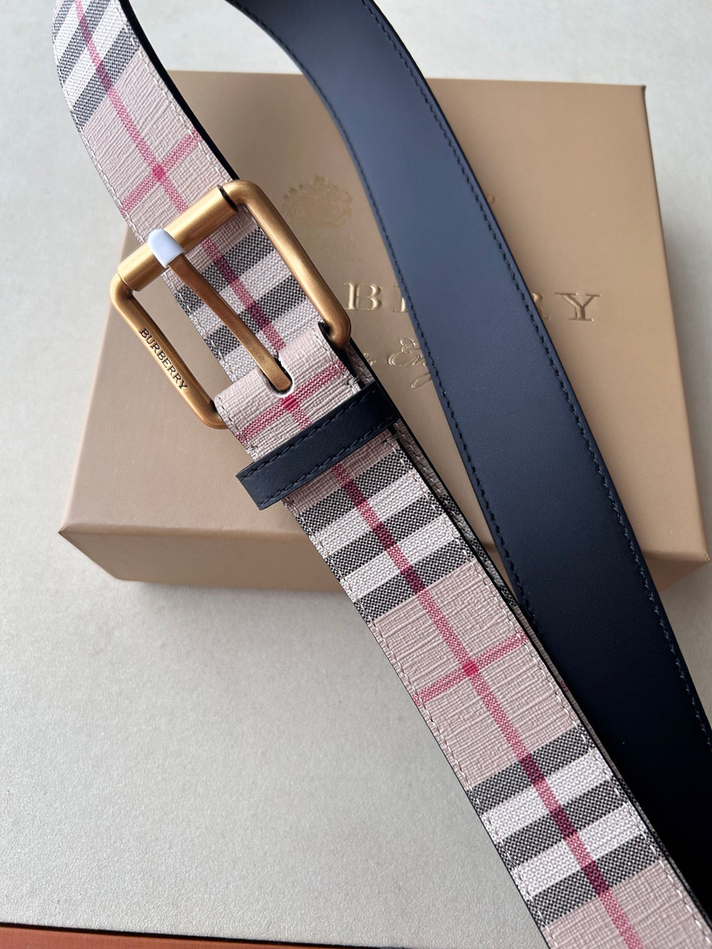 P1Q115R8 Popular High quality belt With full package