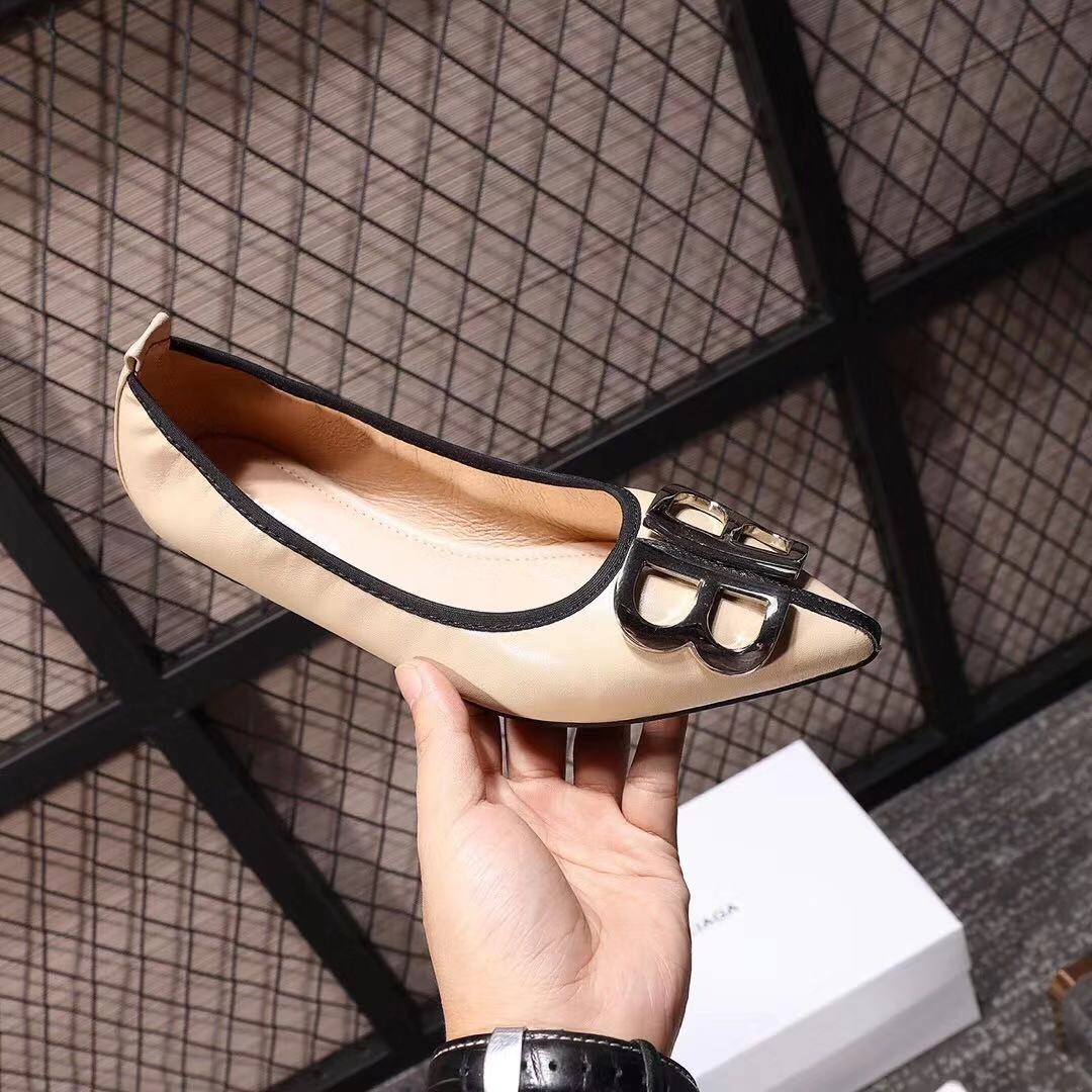 Z2Q95J121 Popular high-quality leather Shoes