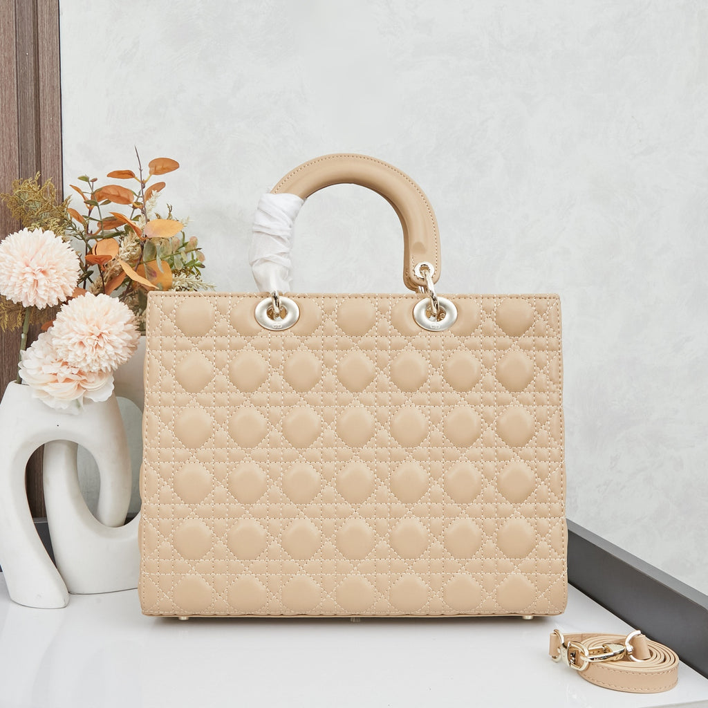 B1P36D88 Popular leather bag