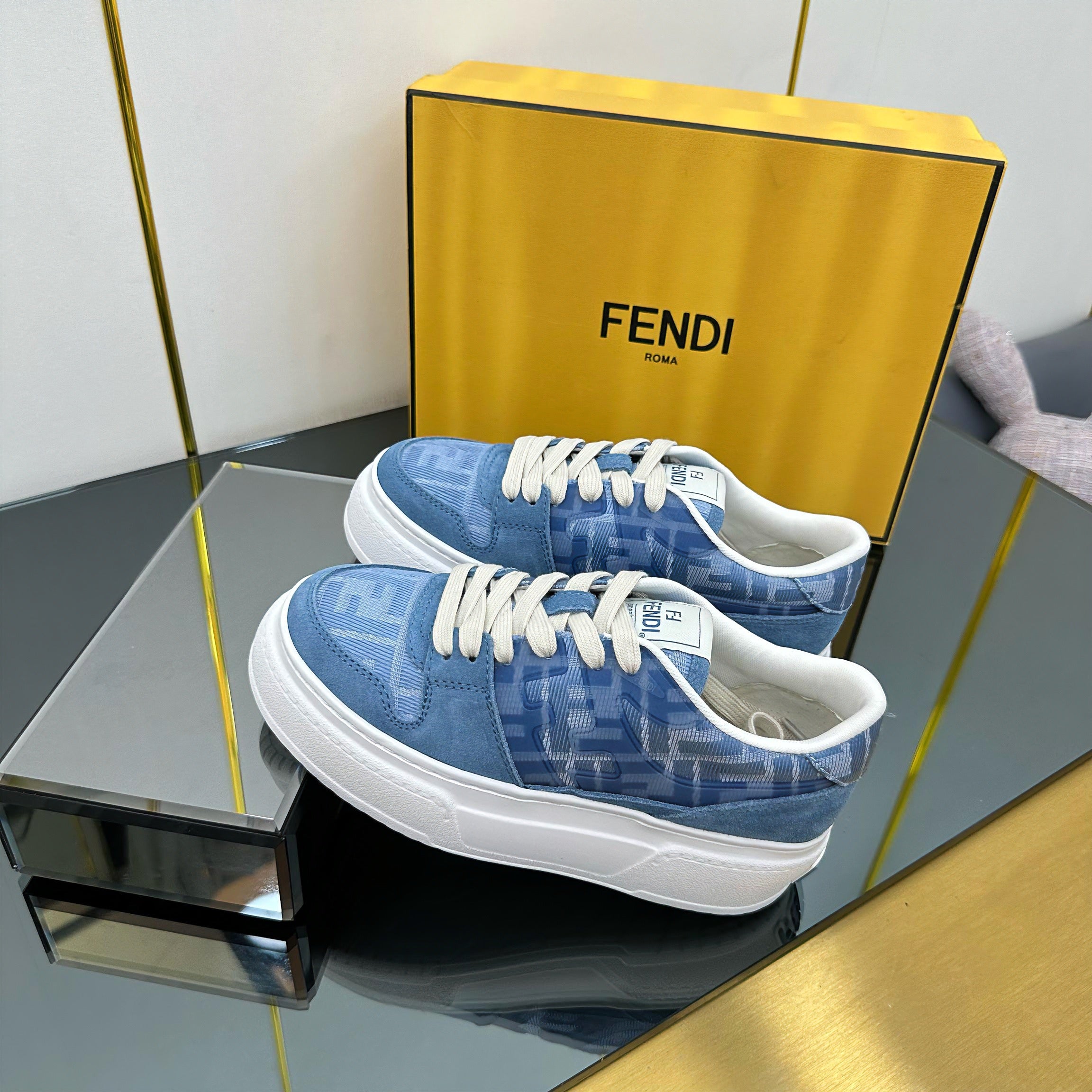 Z2Q105F418 Popular high-quality Shoes