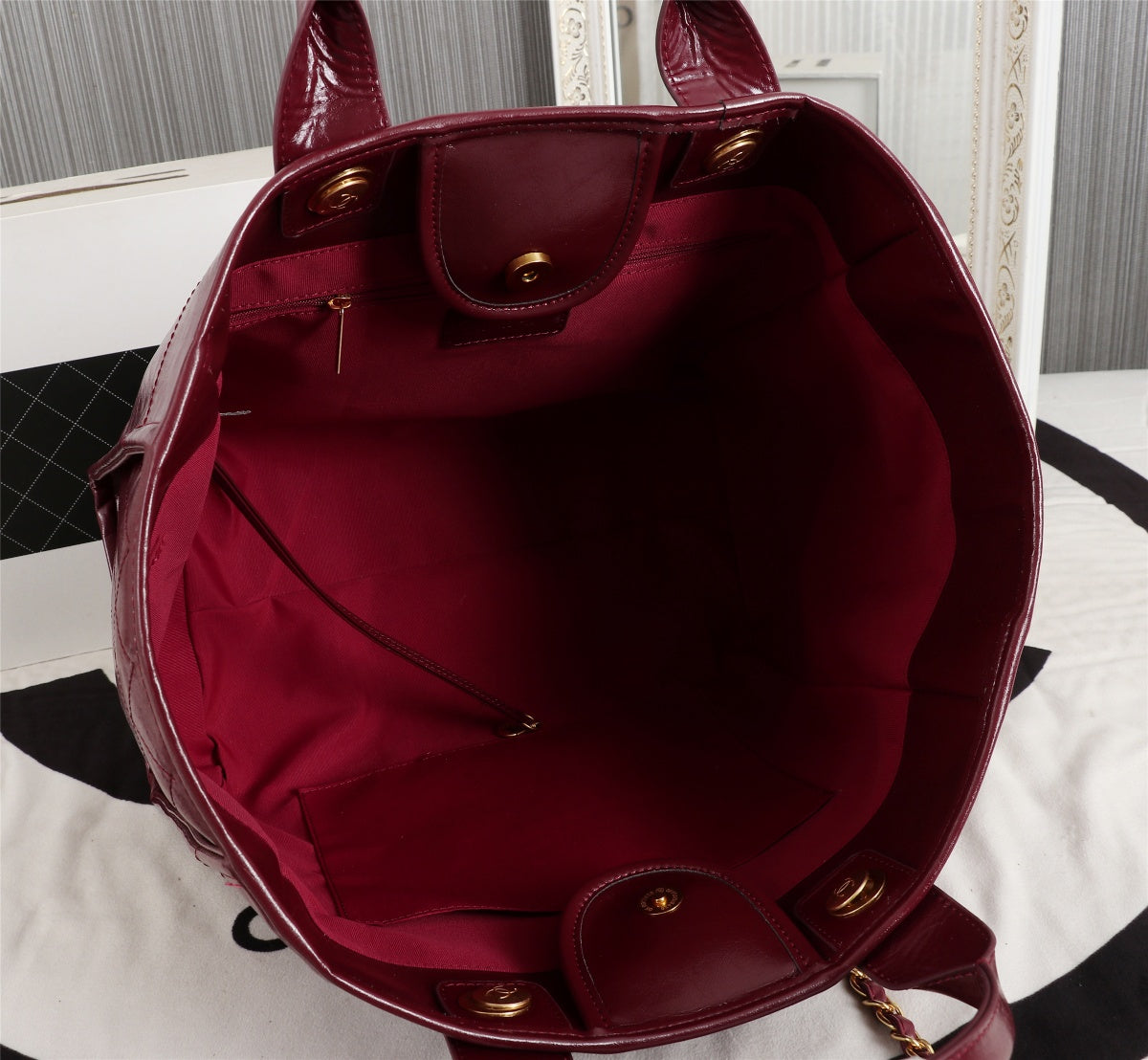 B12X44E349 Popular  leather bag 