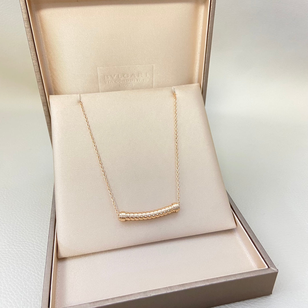 X1Q85S405X Popular Necklaces