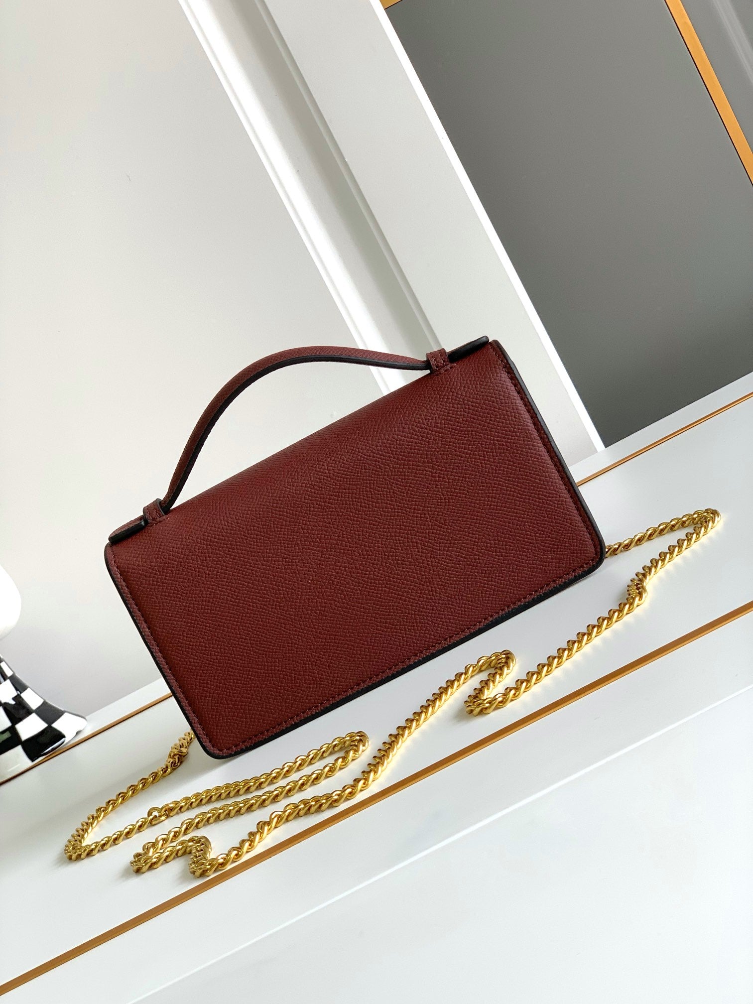 B1X44VL272 Popular leather bag 