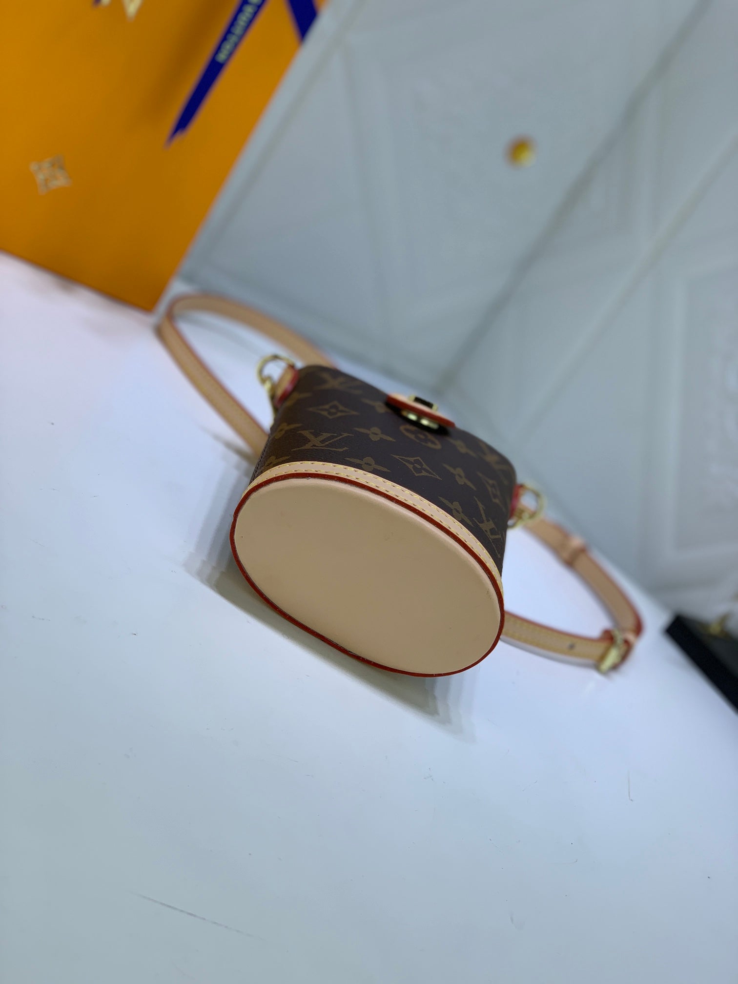 B2W25E48 Popular  leather bag
