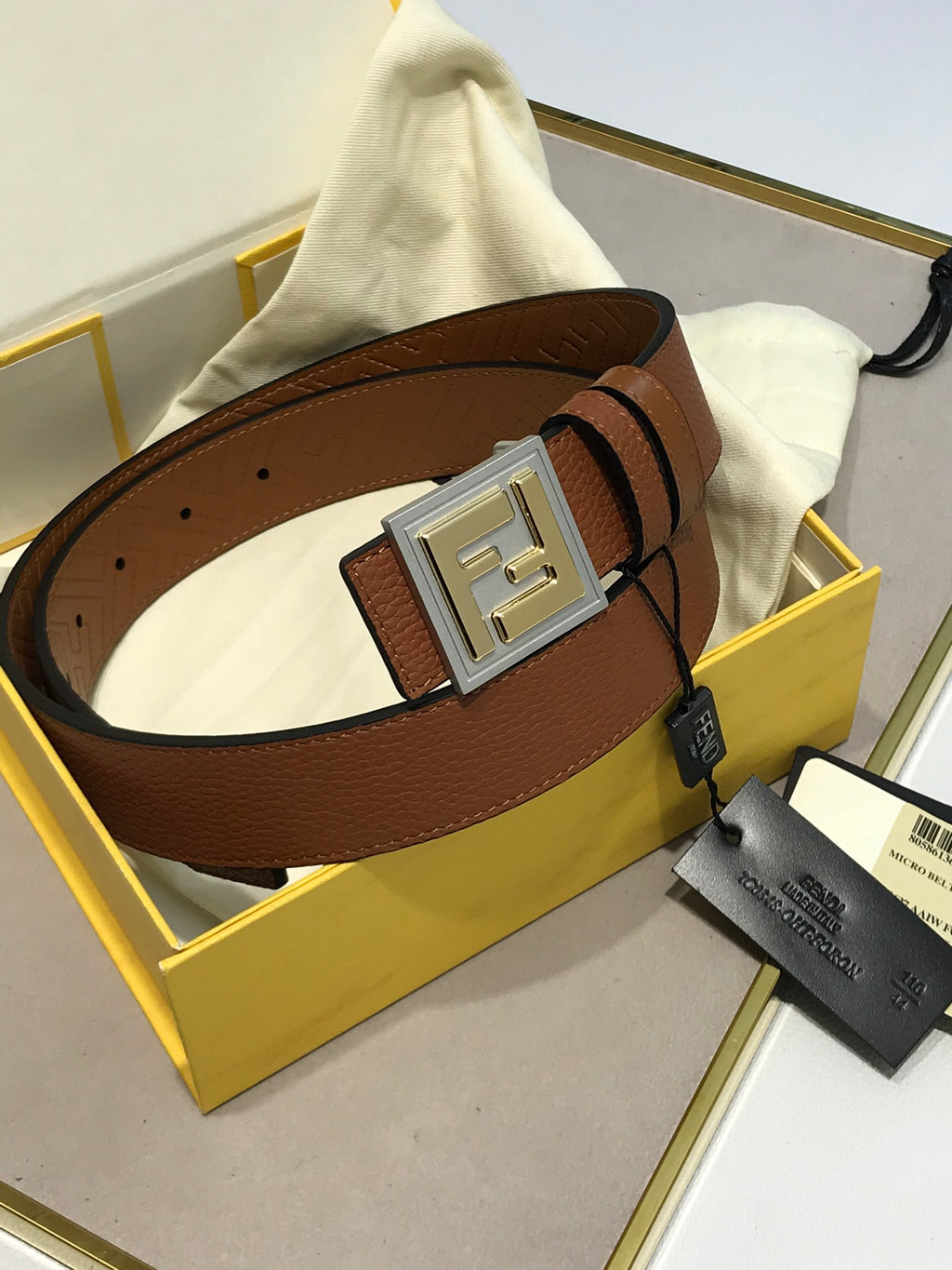 P1Q64F85 Popular  High quality belt With full package