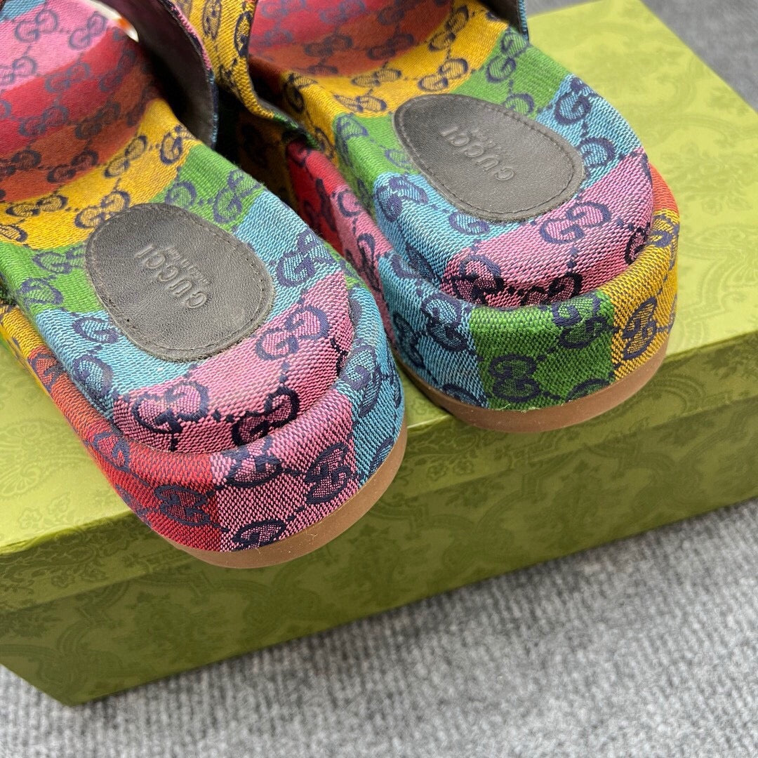 Z5ZB122 Popular slippers  Sole thickness 5.5cm