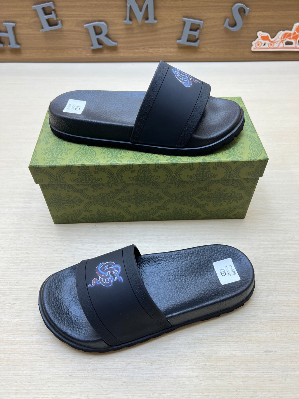 Z5R66B29 Popular Slippers